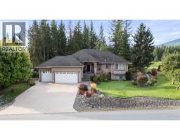 <div class="price">$949,900</div> 2706 Golf Course Drive<br>Blind Bay, British Columbia<br><div class='bed_bath'>4 Bed | 4 Bath</div>
