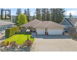 <div class="price">$869,900</div> 2743 Golf Course Drive<br>Blind Bay, British Columbia<br><div class='bed_bath'>3 Bed | 3 Bath</div>