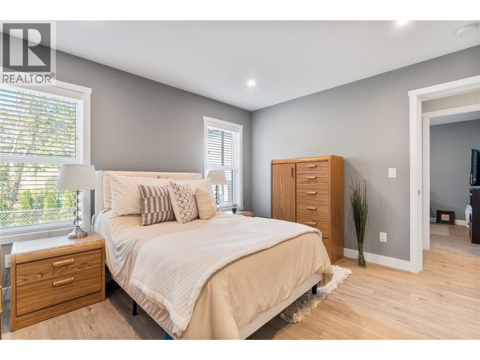 728 Elderberry Walk, Sicamous, British Columbia  V0E 2V0 - Photo 12 - 10374627