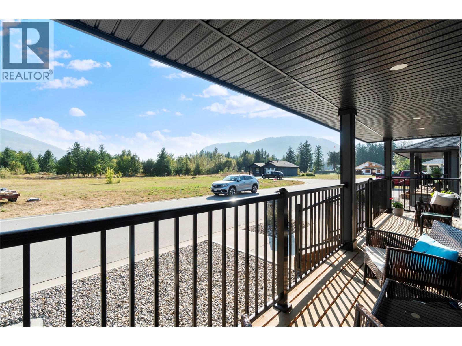 728 Elderberry Walk, Sicamous, British Columbia  V0E 2V0 - Photo 23 - 10374627