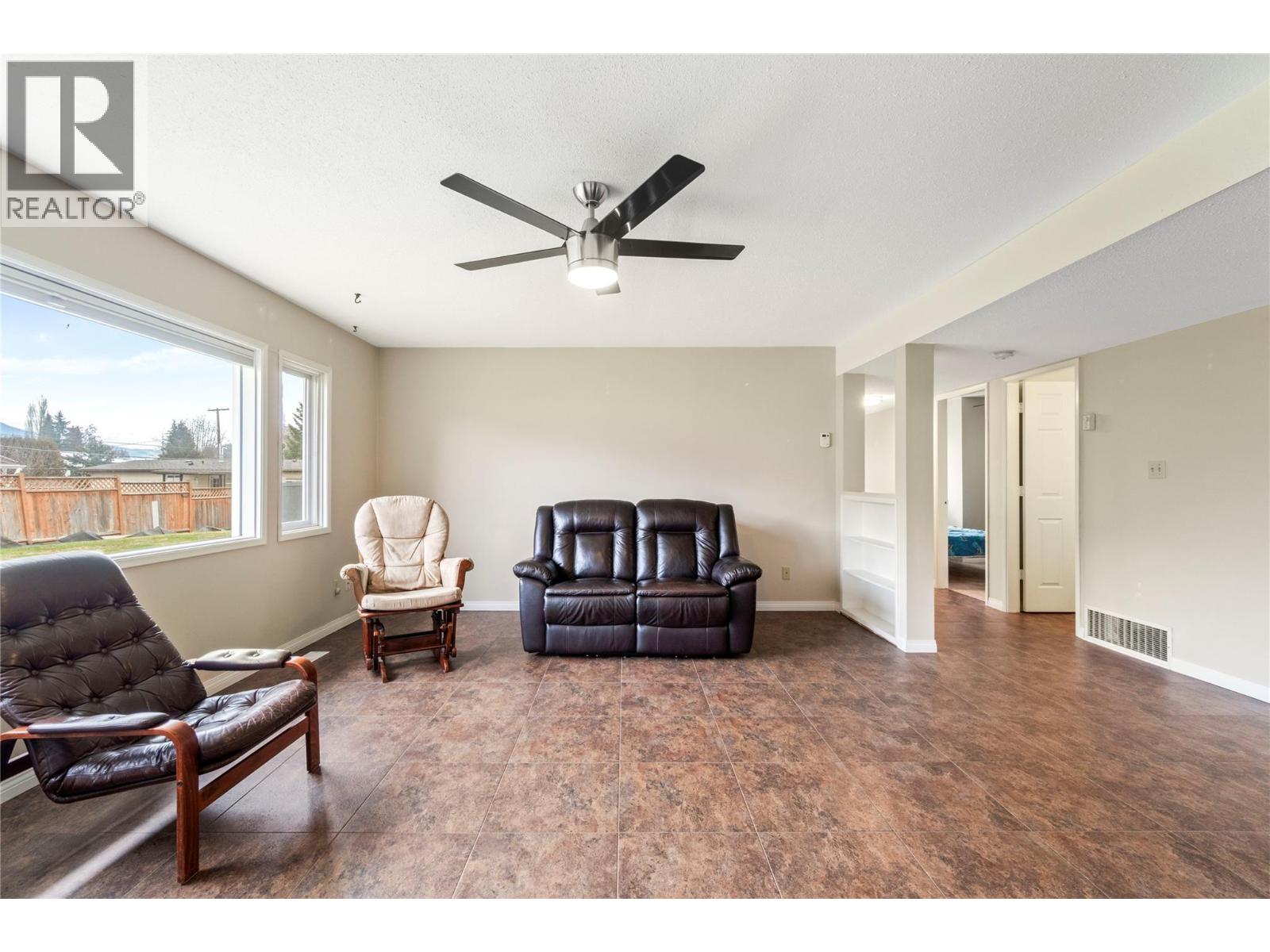 6960 50 Street Ne, Salmon Arm, British Columbia  V0E 1K0 - Photo 29 - 10375319