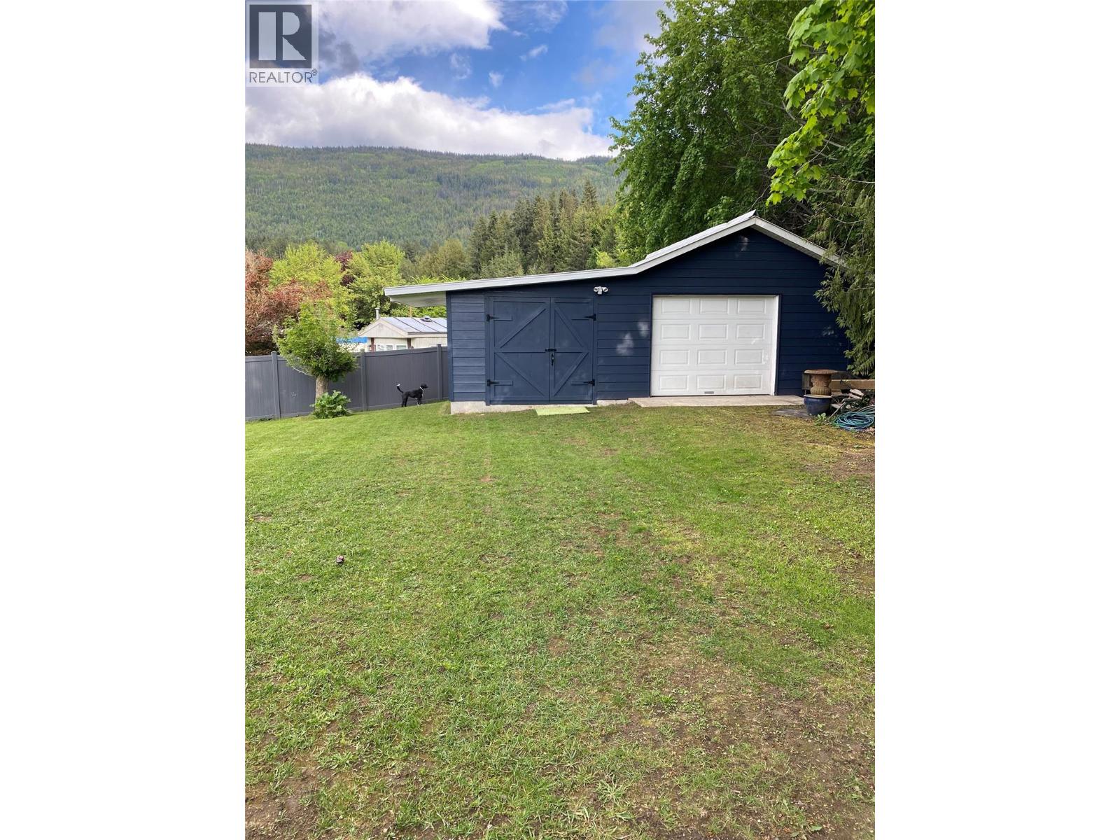 6960 50 Street Ne, Salmon Arm, British Columbia  V0E 1K0 - Photo 42 - 10375319