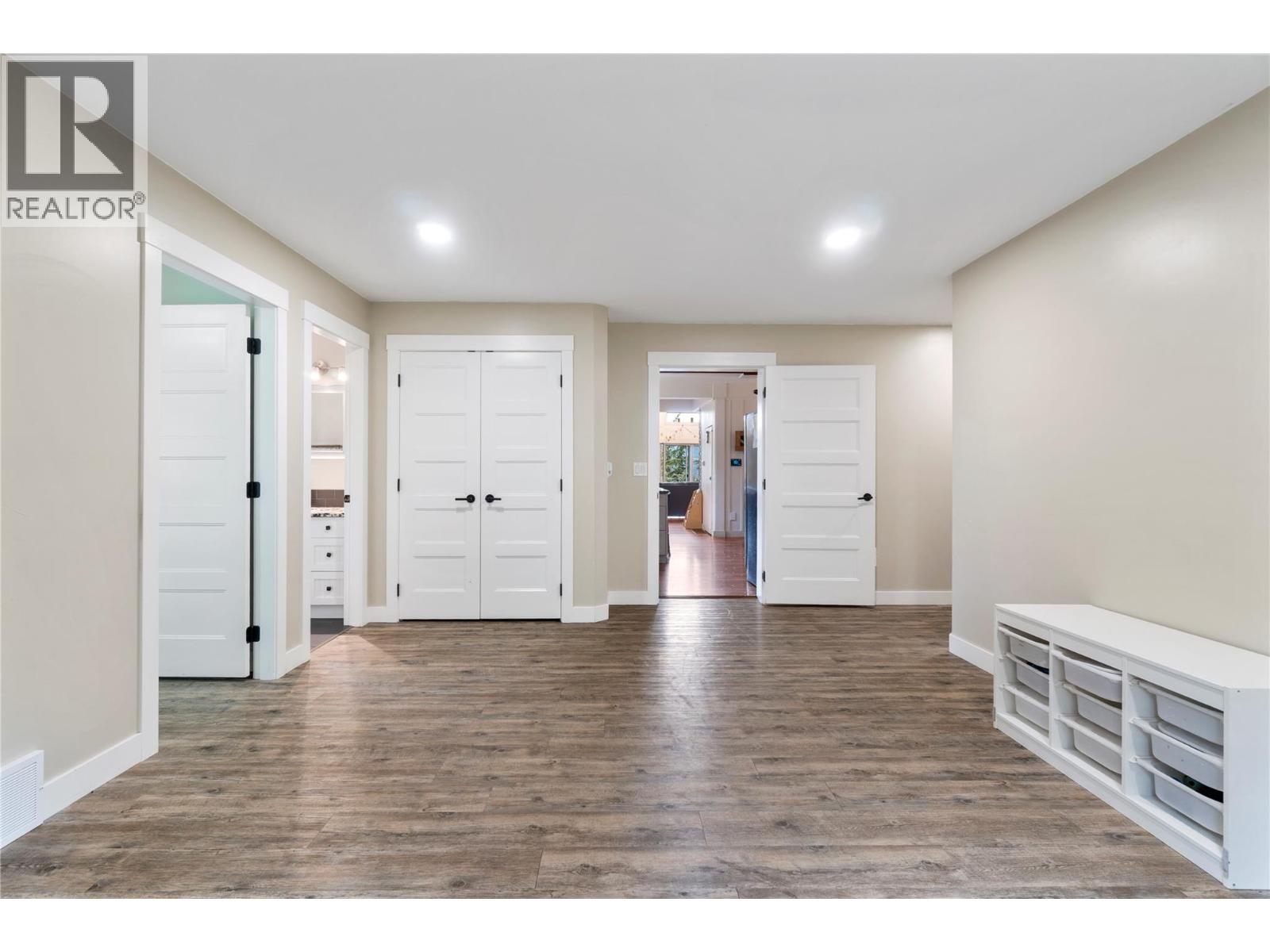 6551 40 Street Nw, Salmon Arm, British Columbia  V1E 3A5 - Photo 20 - 10375537