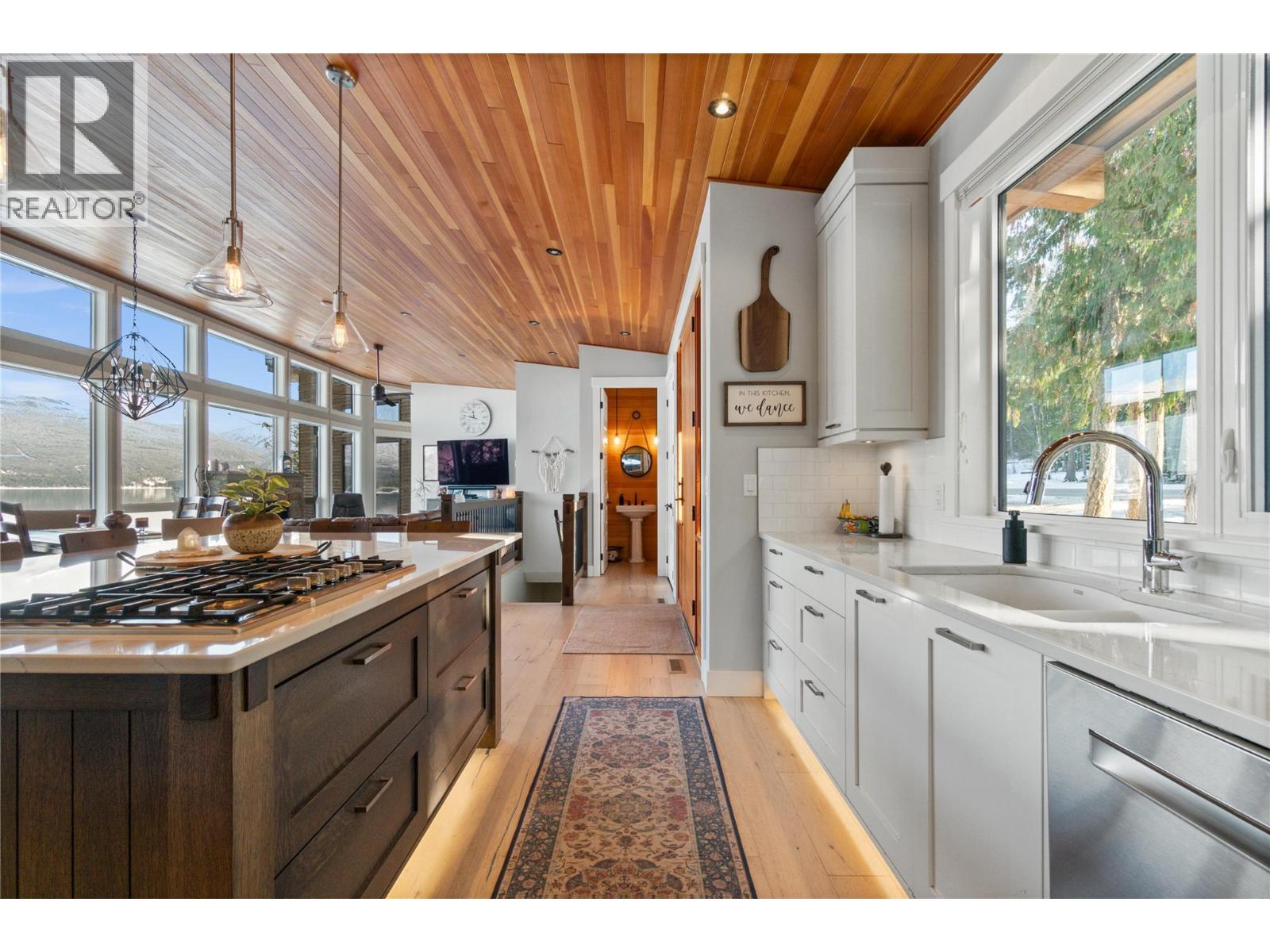 4125 Eagle Bay Road, Eagle Bay, British Columbia V0E 1T0 - Photo 4 - 10375573