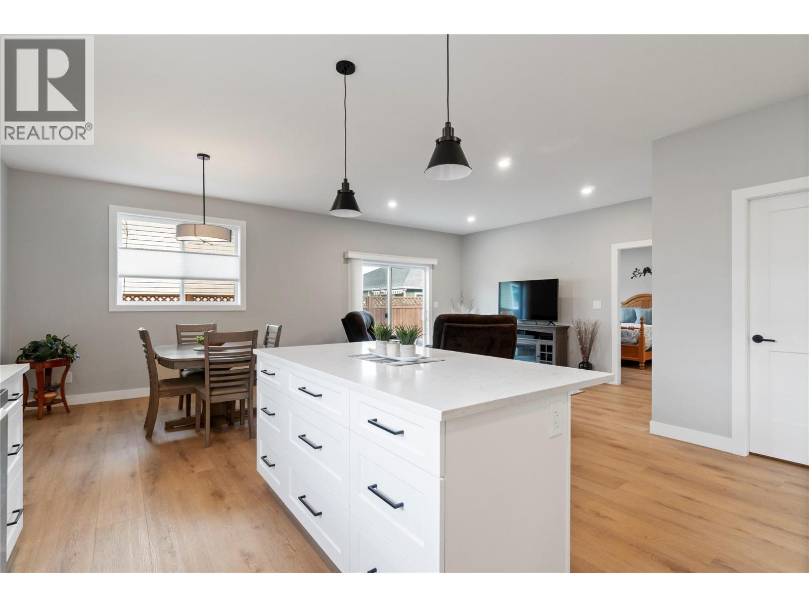 1330 10th Street Sw Unit# 16, Salmon Arm, British Columbia  V1E 0E4 - Photo 6 - 10376131