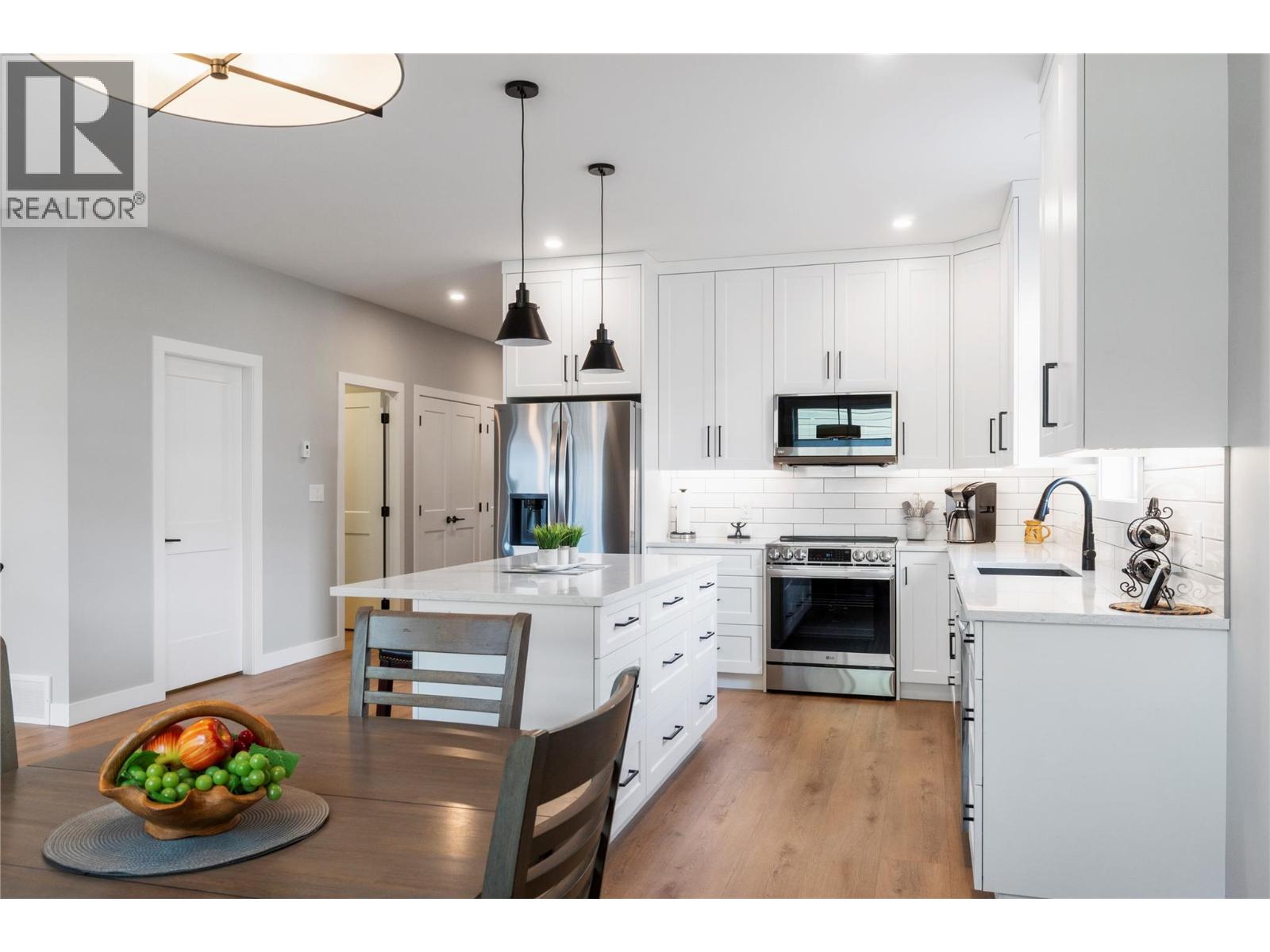 1330 10th Street Sw Unit# 16, Salmon Arm, British Columbia  V1E 0E4 - Photo 8 - 10376131