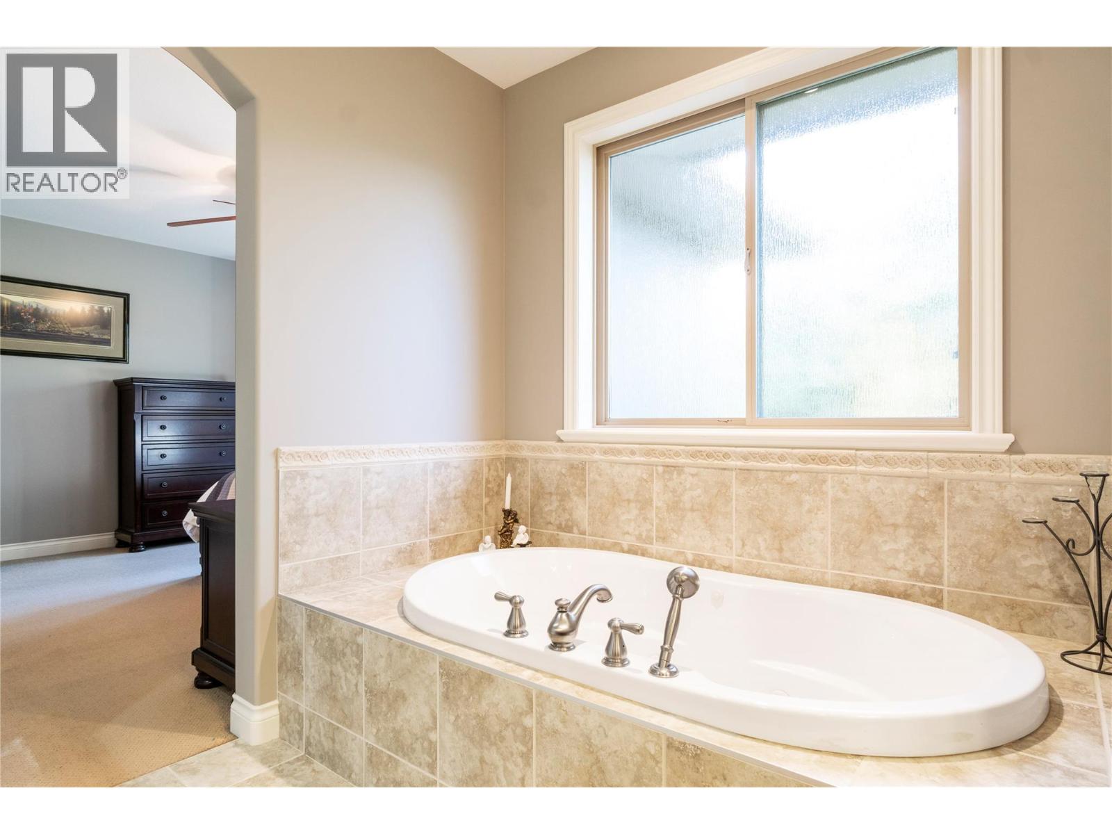 2706 Golf Course Drive, Blind Bay, British Columbia  V0E 1H2 - Photo 19 - 10377492