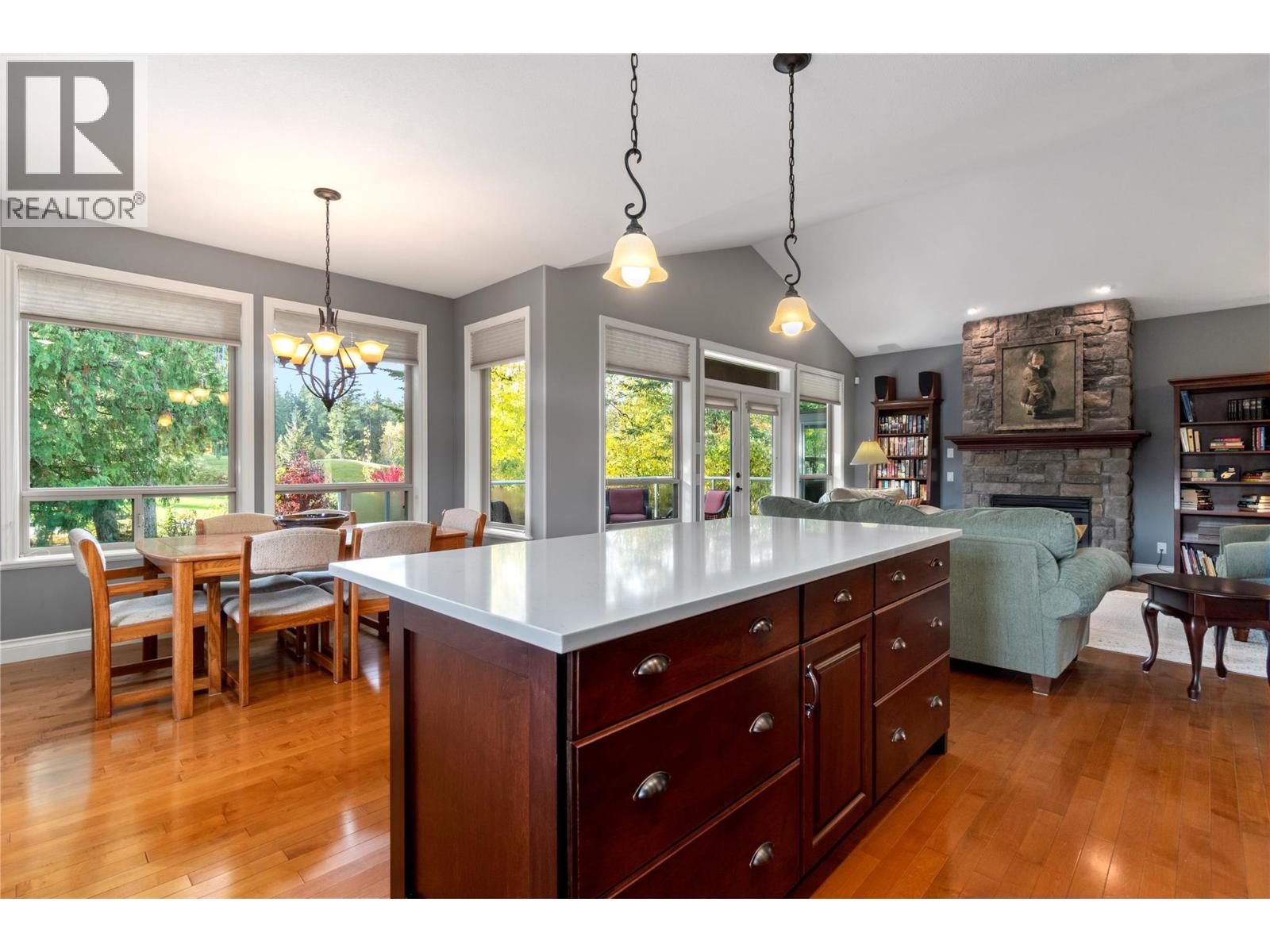 2706 Golf Course Drive, Blind Bay, British Columbia  V0E 1H2 - Photo 6 - 10377492