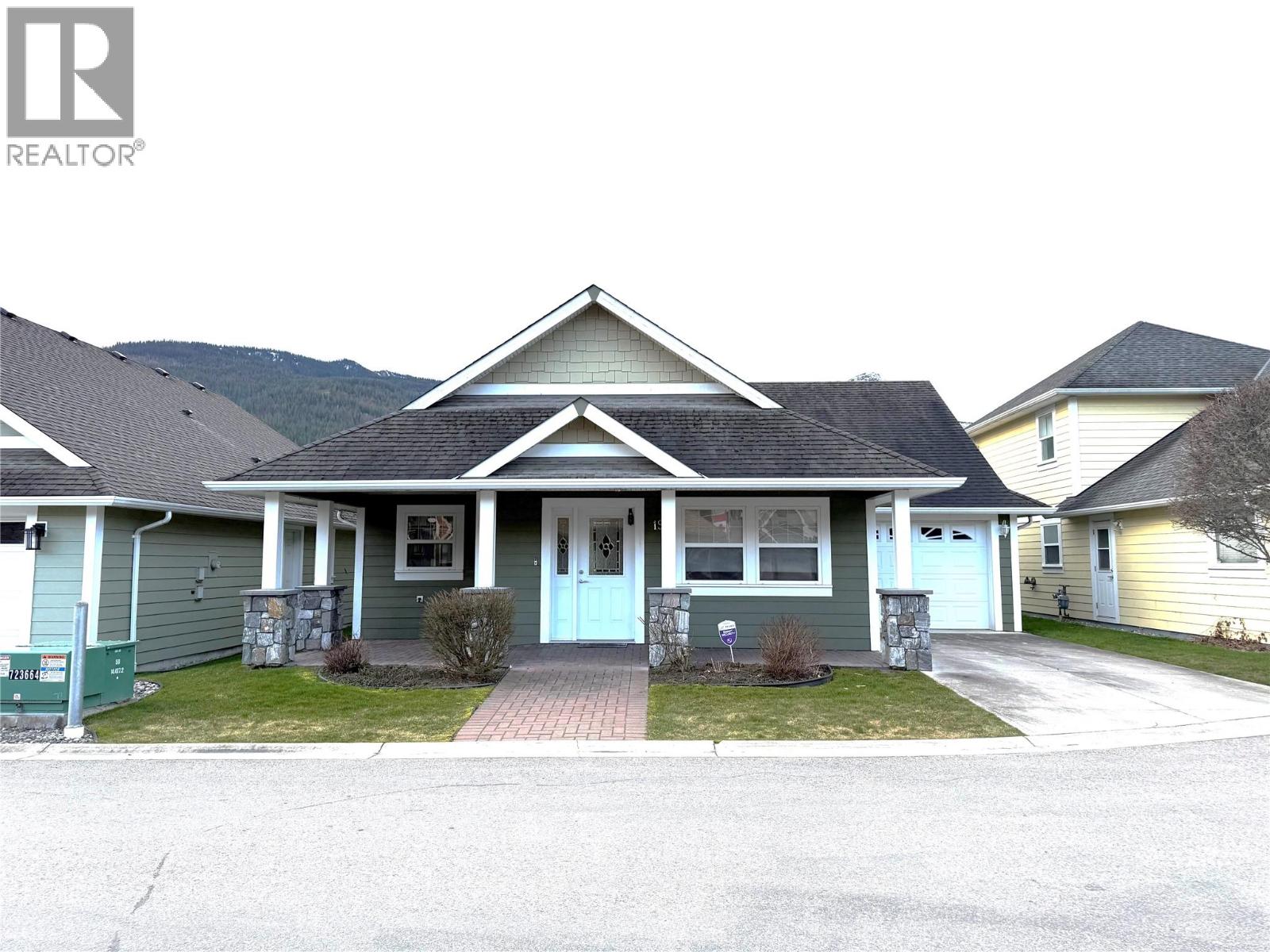 1231 10 Street Sw Unit# 19, Salmon Arm, British Columbia  V1E 0A5 - Photo 1 - 10378138
