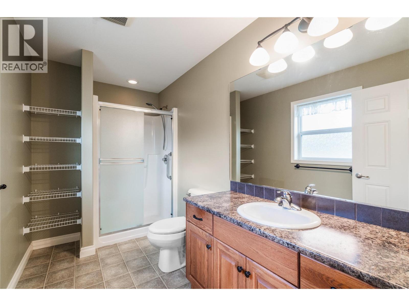 1231 10 Street Sw Unit# 19, Salmon Arm, British Columbia  V1E 0A5 - Photo 13 - 10378138