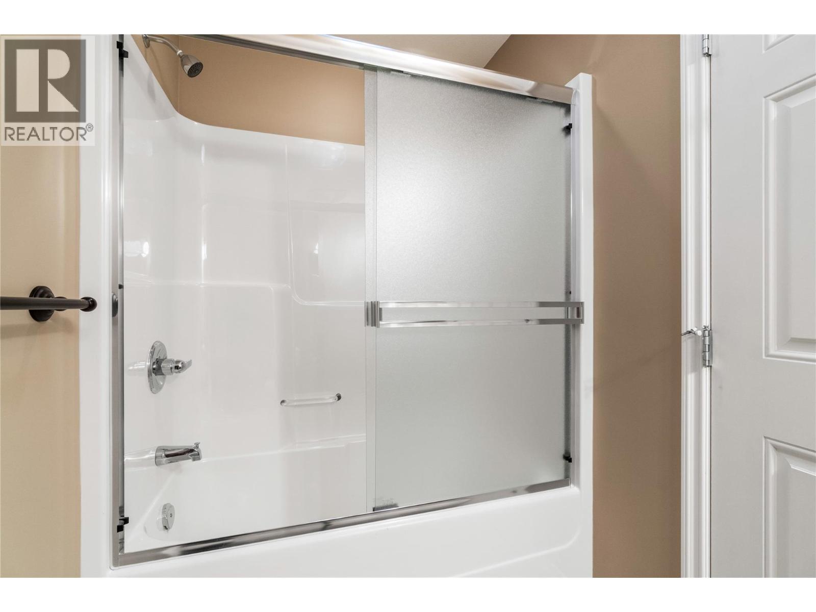 1231 10 Street Sw Unit# 19, Salmon Arm, British Columbia  V1E 0A5 - Photo 18 - 10378138