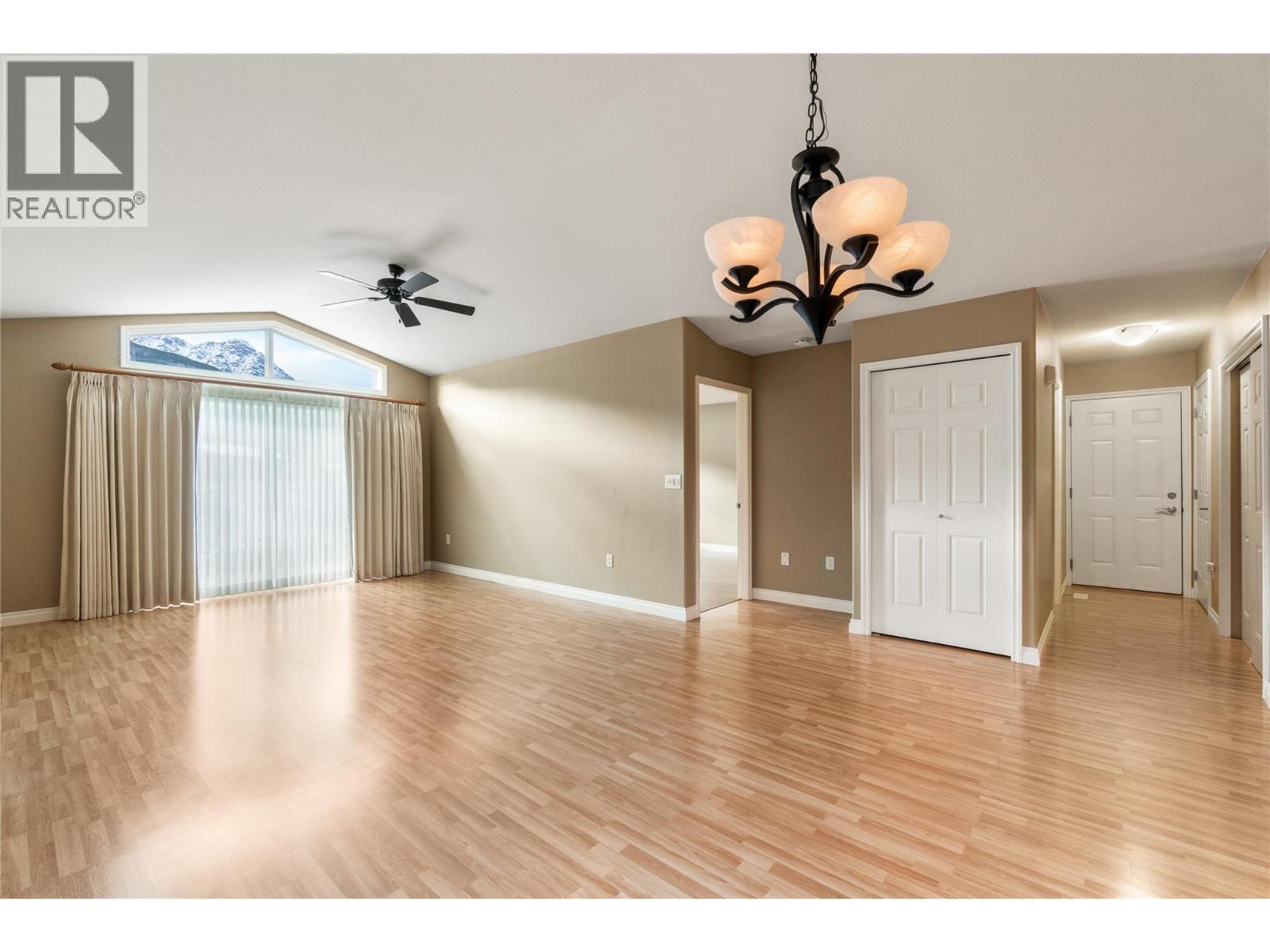 1231 10 Street Sw Unit# 19, Salmon Arm, British Columbia  V1E 0A5 - Photo 9 - 10378138