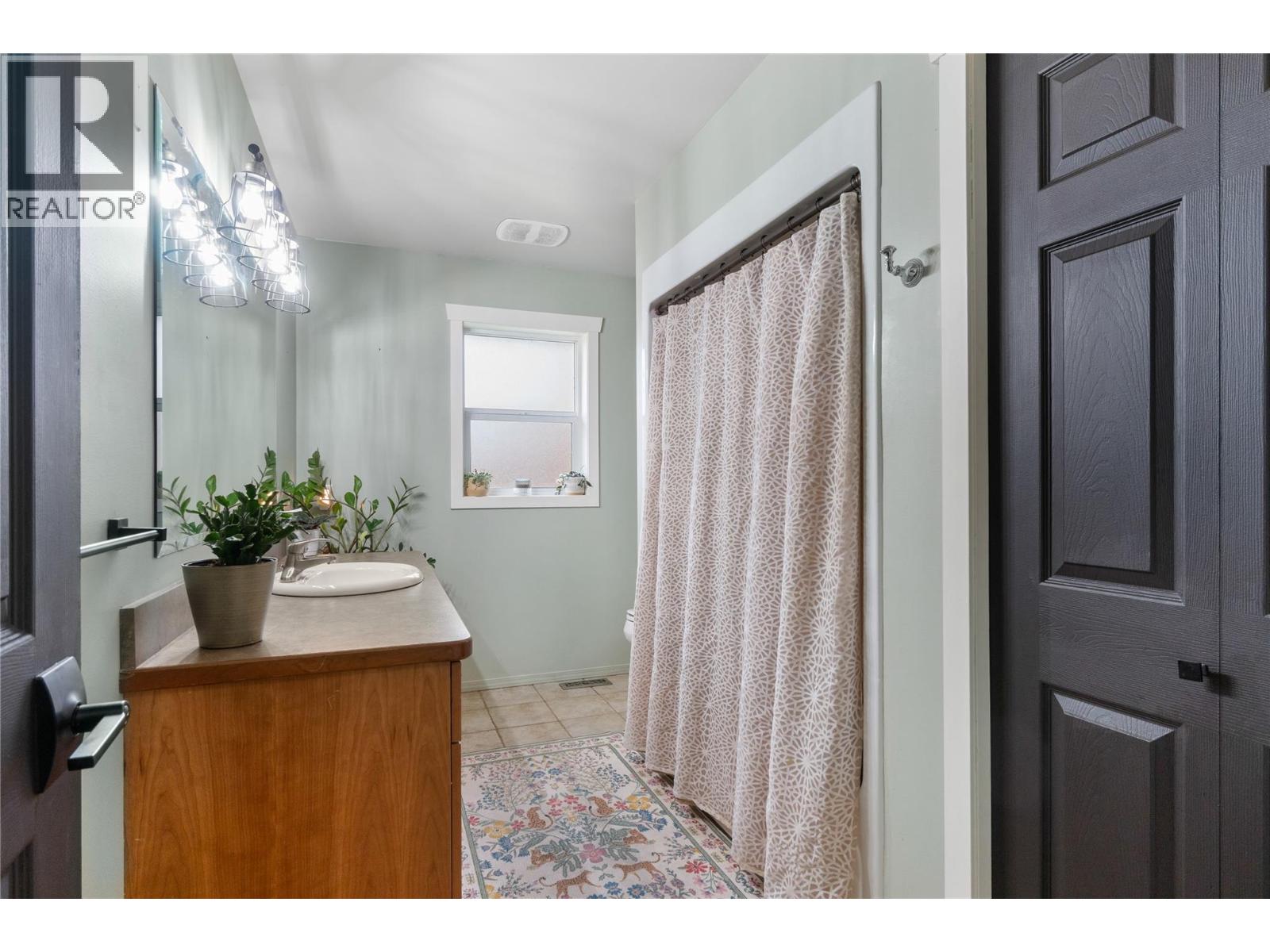 3960 50 Street Ne, Salmon Arm, British Columbia  V1E 1Y5 - Photo 23 - 10379294