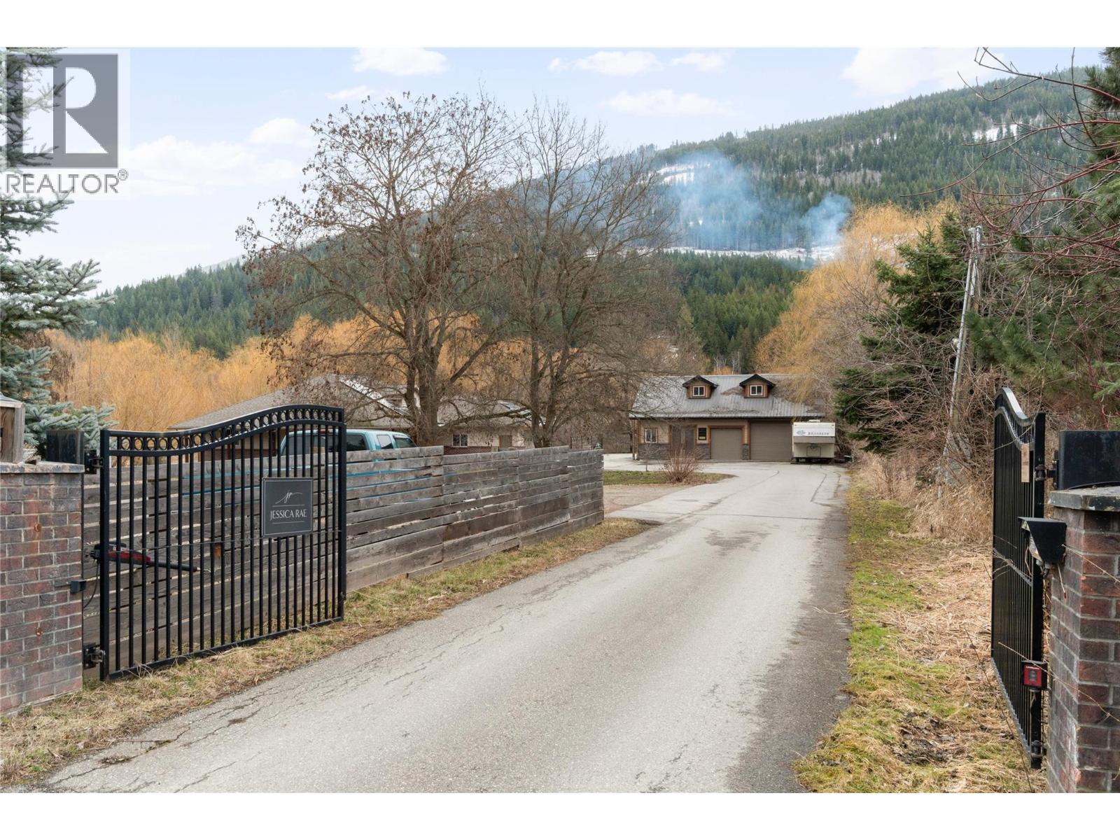 3960 50 Street Ne, Salmon Arm, British Columbia  V1E 1Y5 - Photo 40 - 10379294