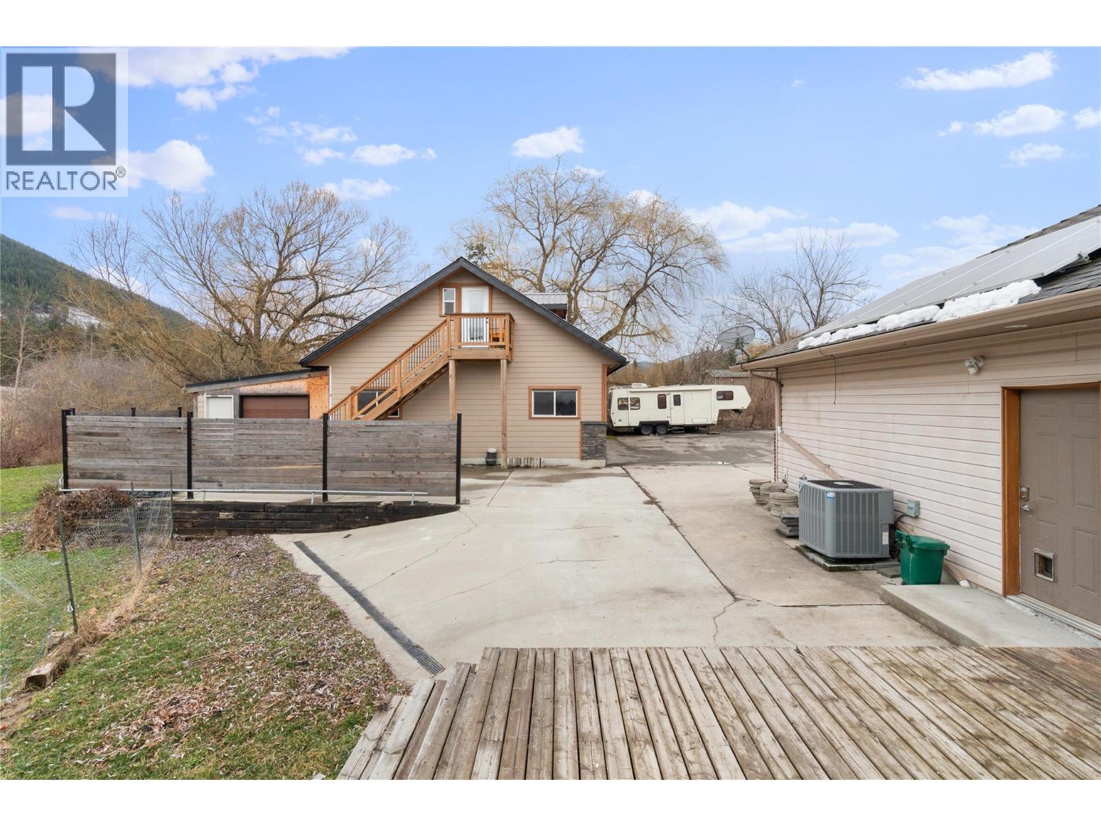 3960 50 Street Ne, Salmon Arm, British Columbia  V1E 1Y5 - Photo 48 - 10379294