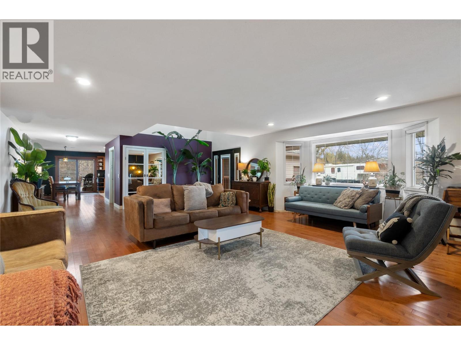 3960 50 Street Ne, Salmon Arm, British Columbia  V1E 1Y5 - Photo 7 - 10379294