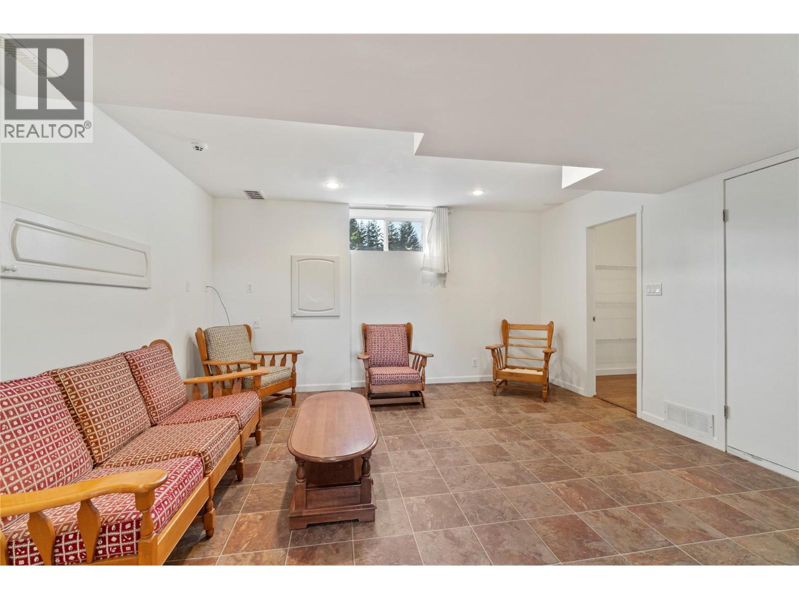 4091 10 Avenue Se, Salmon Arm, British Columbia V1E 1W7 - Photo 19 - 10381154