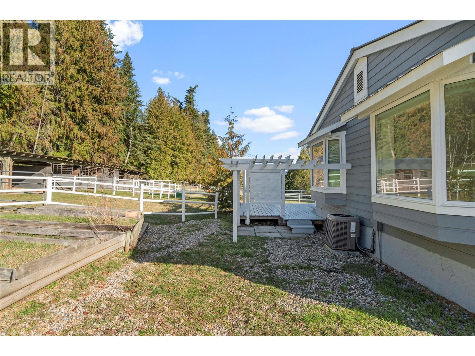 4091 10 Avenue Se, Salmon Arm, British Columbia V1E 1W7 - Photo 30 - 10381154