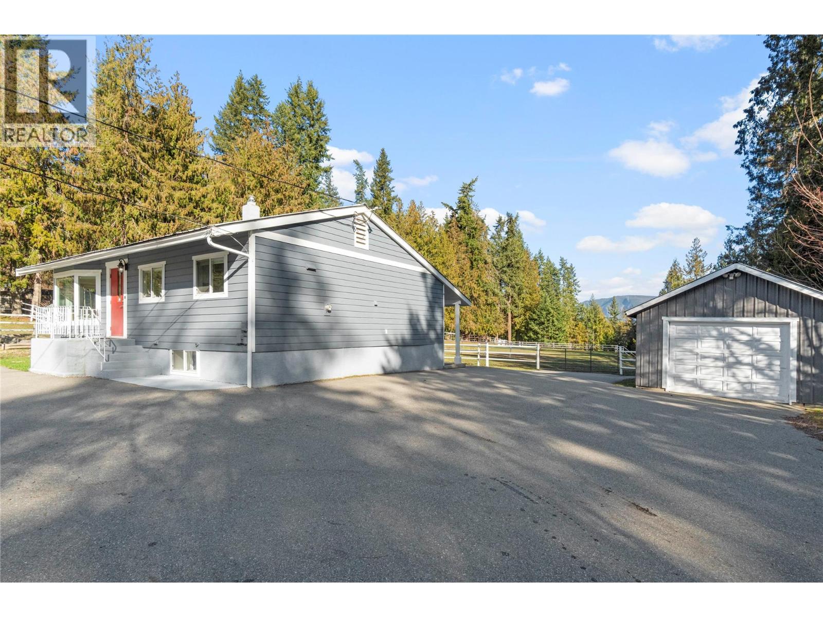 4091 10 Avenue Se, Salmon Arm, British Columbia V1E 1W7 - Photo 31 - 10381154