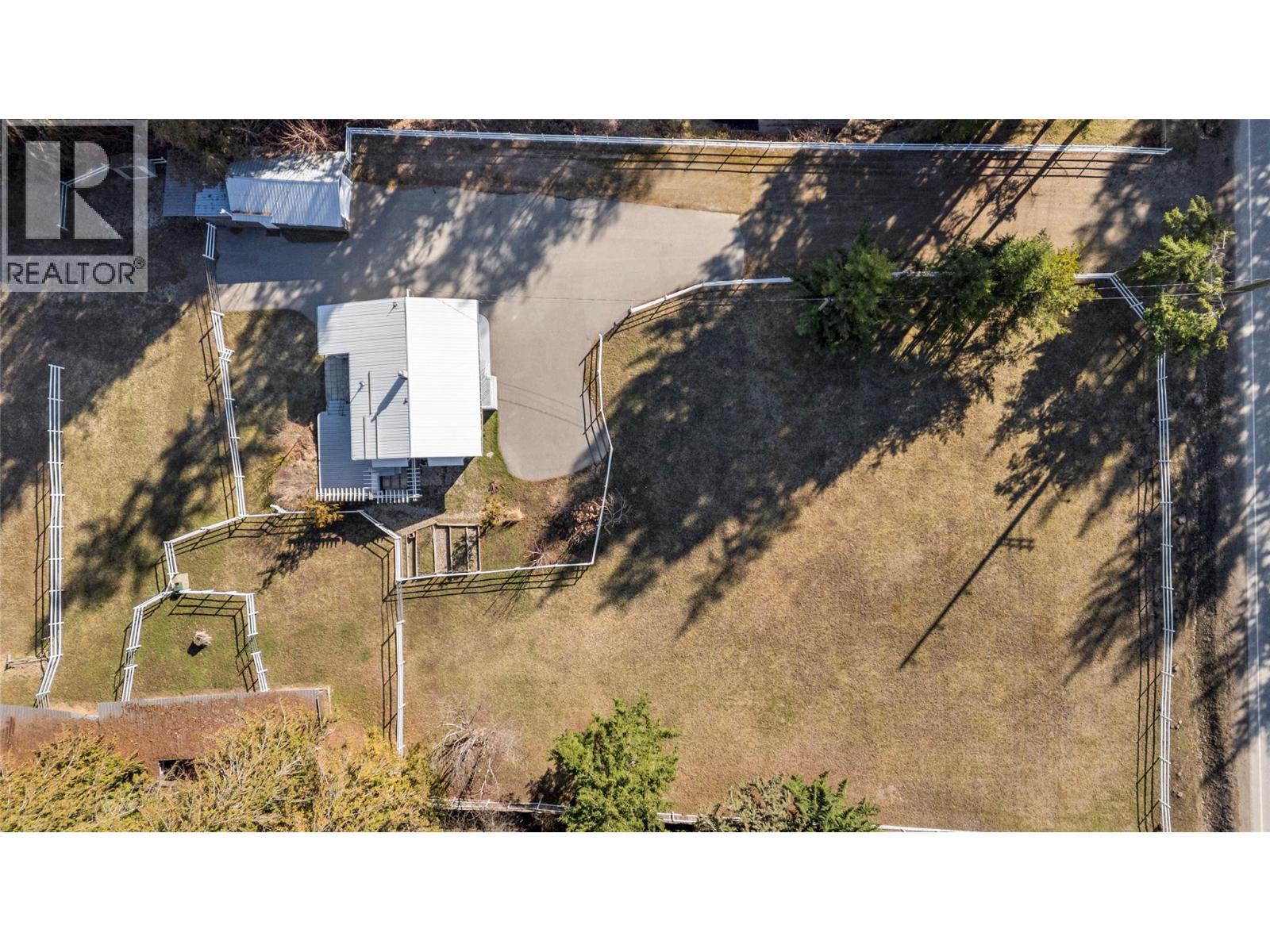 4091 10 Avenue Se, Salmon Arm, British Columbia V1E 1W7 - Photo 37 - 10381154