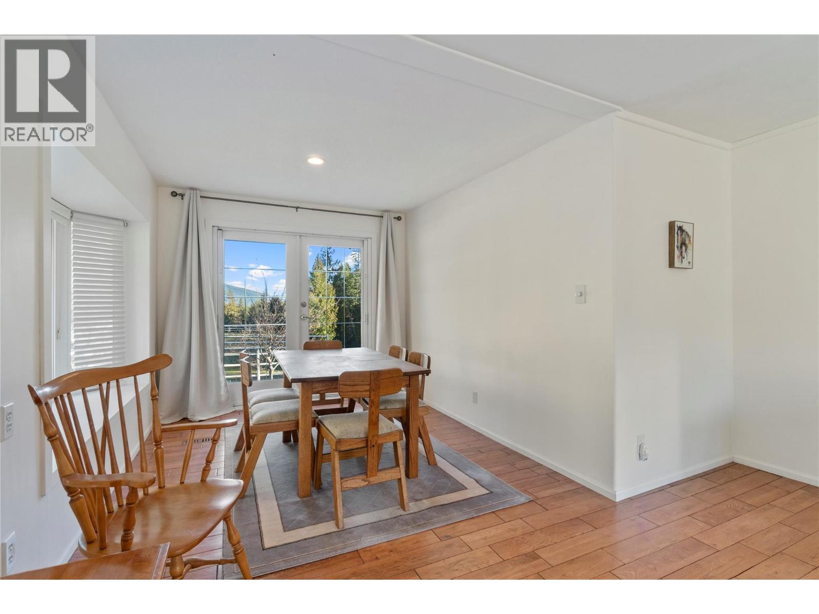 4091 10 Avenue Se, Salmon Arm, British Columbia V1E 1W7 - Photo 6 - 10381154