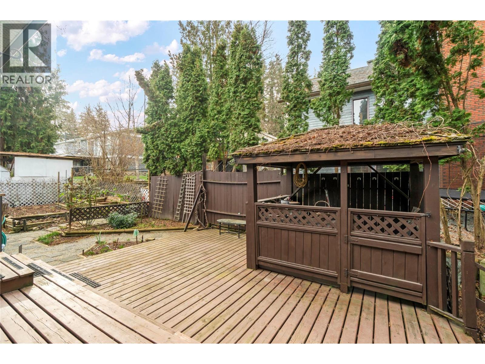 2510 5 Avenue Ne, Salmon Arm, British Columbia  V1E 2K3 - Photo 38 - 10381410