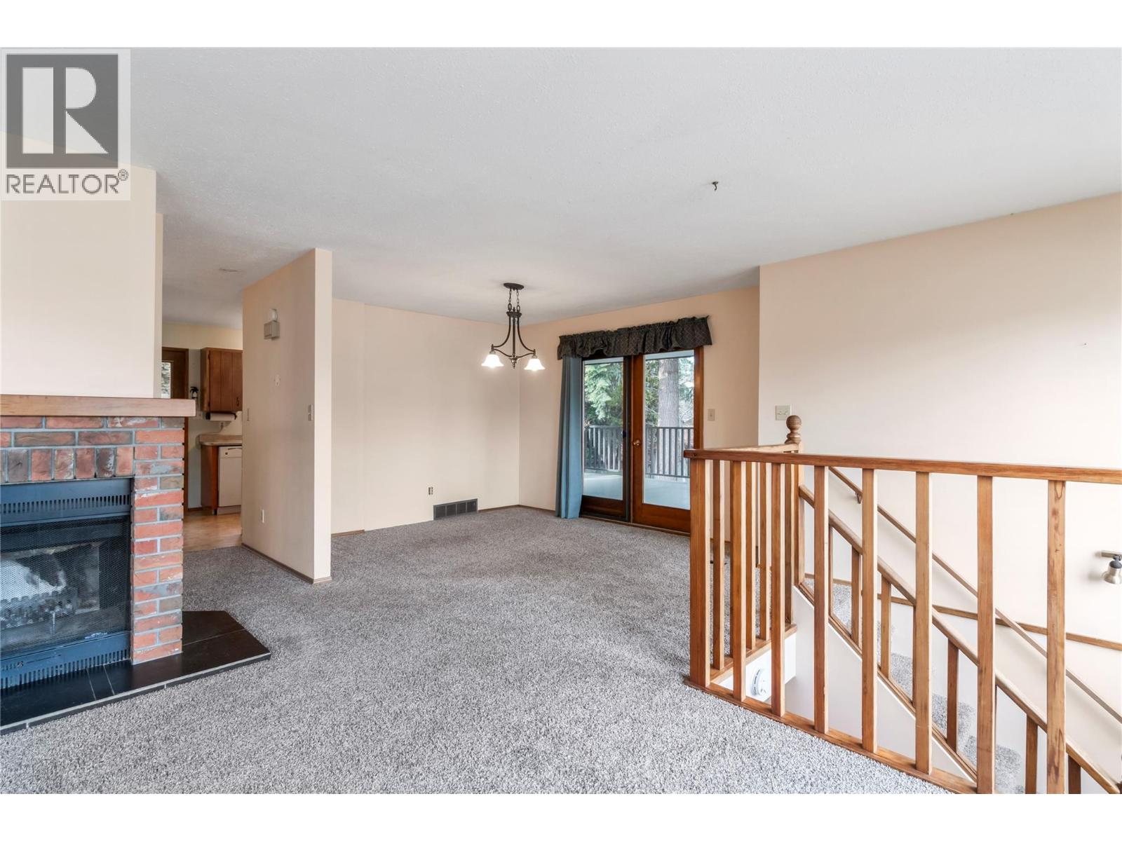 2510 5 Avenue Ne, Salmon Arm, British Columbia  V1E 2K3 - Photo 5 - 10381410