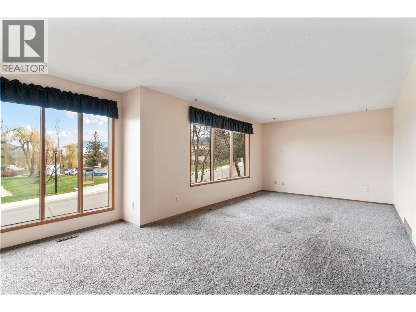 2510 5 Avenue Ne, Salmon Arm, British Columbia  V1E 2K3 - Photo 7 - 10381410