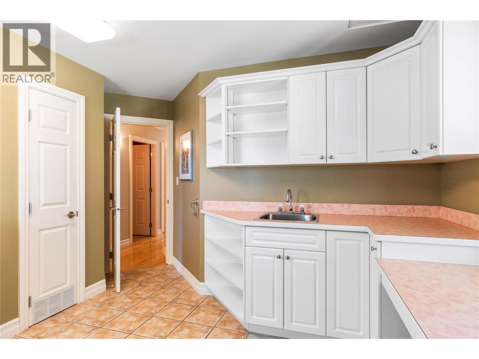 3800 60 Street Nw, Salmon Arm, British Columbia  V1E 3A8 - Photo 29 - 10382116