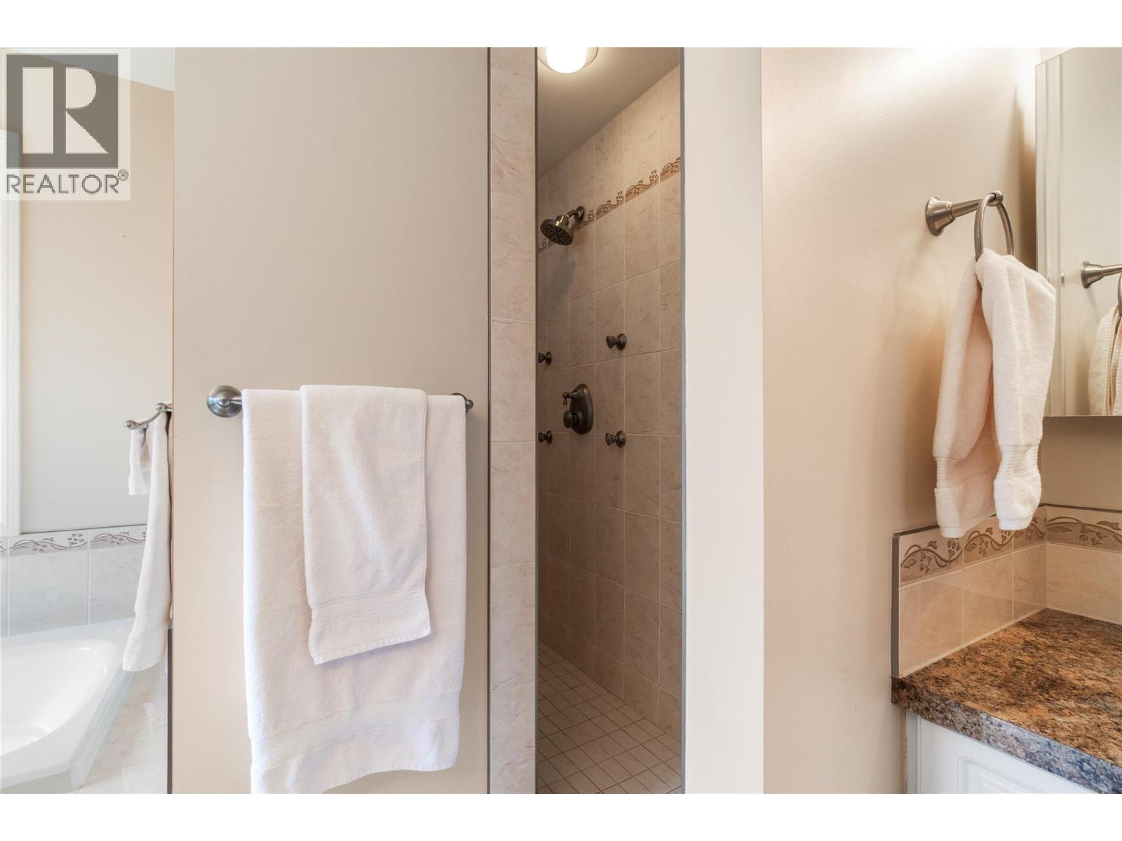 3800 60 Street Nw, Salmon Arm, British Columbia  V1E 3A8 - Photo 37 - 10382116