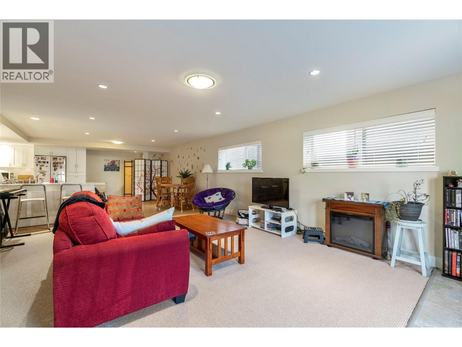 1050 9 Avenue Ne, Salmon Arm, British Columbia  V1E 4A8 - Photo 47 - 10383100