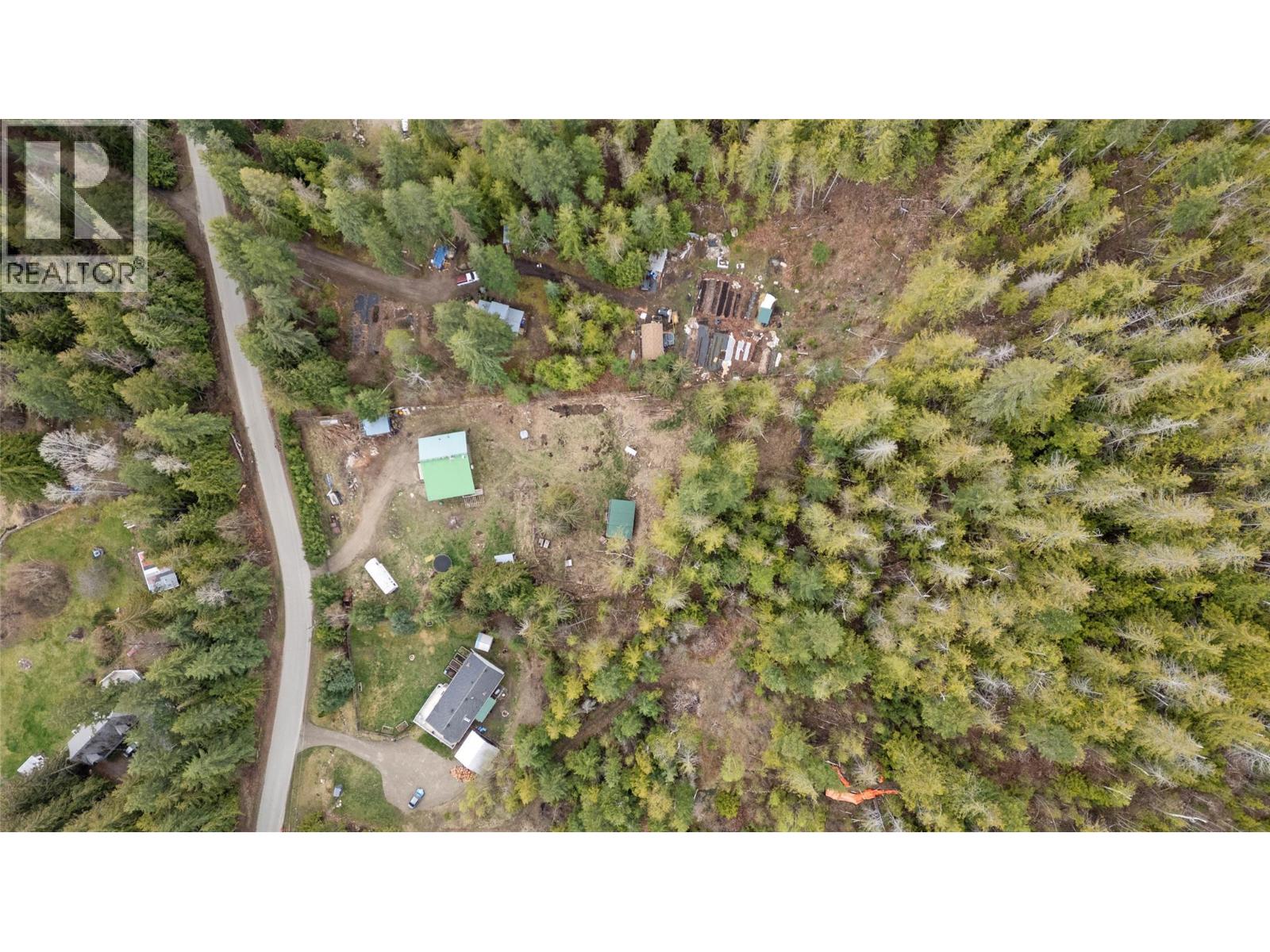 719 Abbington Lane, Tappen, British Columbia  V0E 2X3 - Photo 32 - 10383222