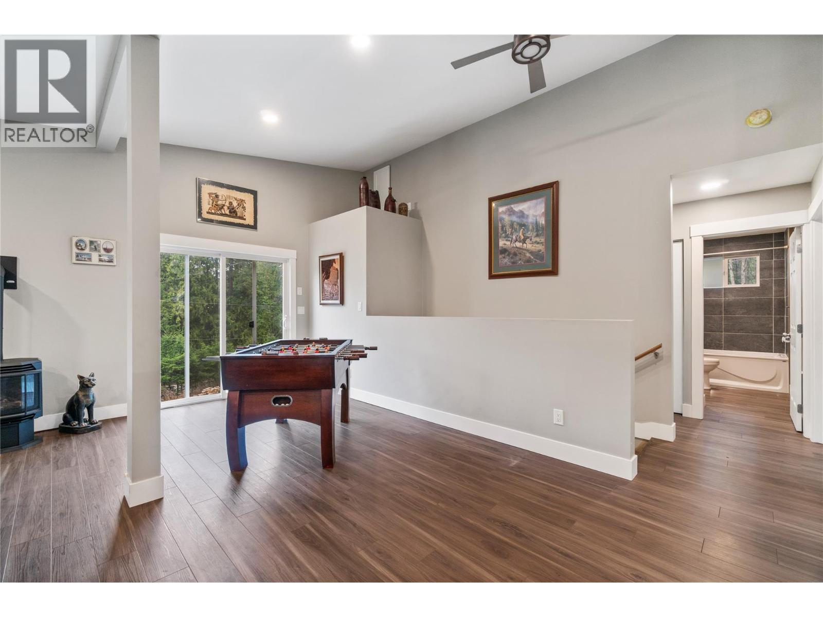 719 Abbington Lane, Tappen, British Columbia  V0E 2X3 - Photo 5 - 10383222