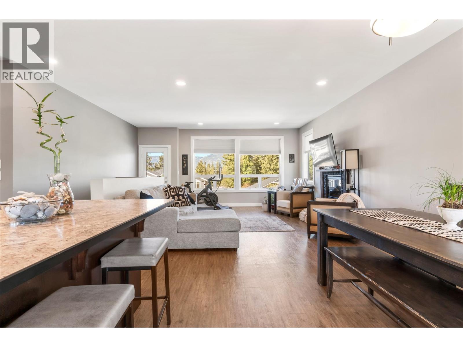 1260 23 Street Se, Salmon Arm, British Columbia  V1E 0C7 - Photo 10 - 10384983