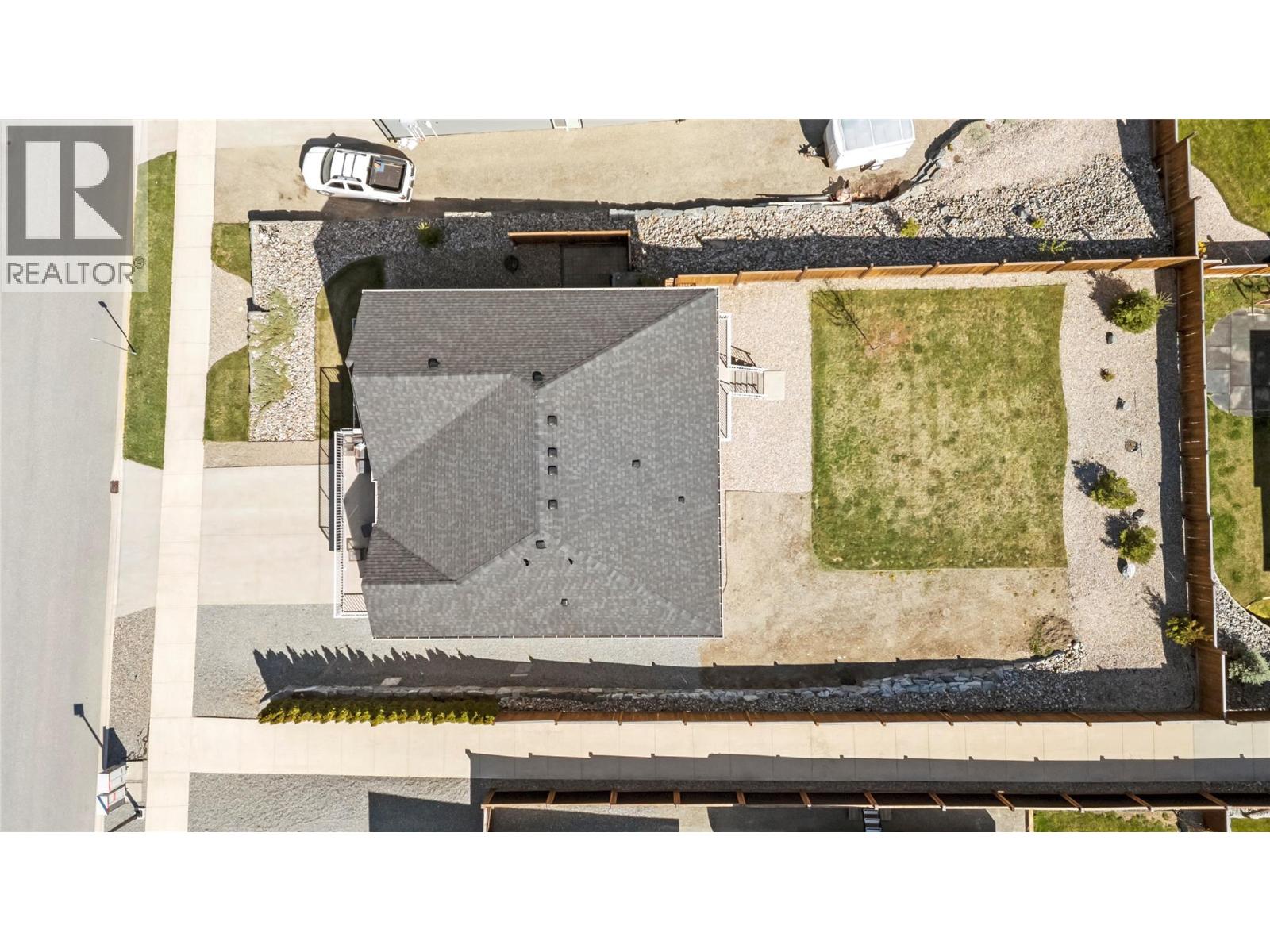 1260 23 Street Se, Salmon Arm, British Columbia  V1E 0C7 - Photo 2 - 10384983