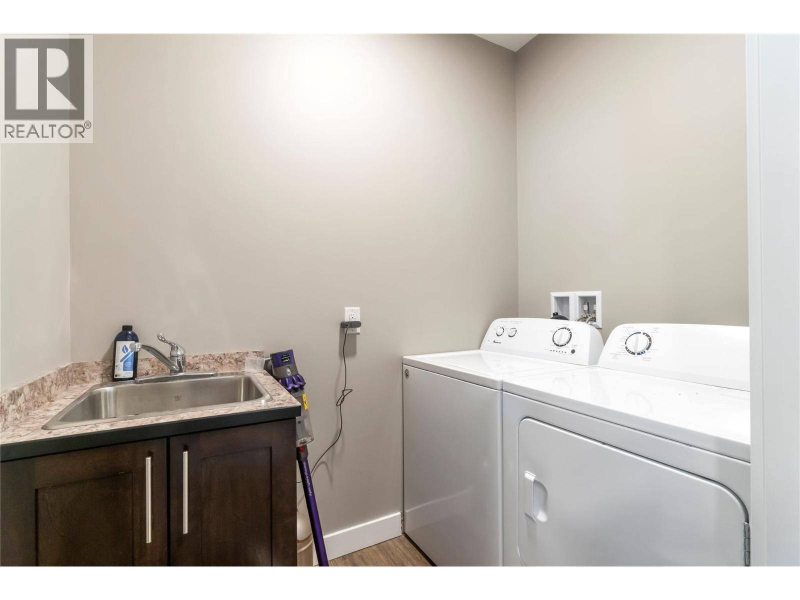 1260 23 Street Se, Salmon Arm, British Columbia  V1E 0C7 - Photo 23 - 10384983