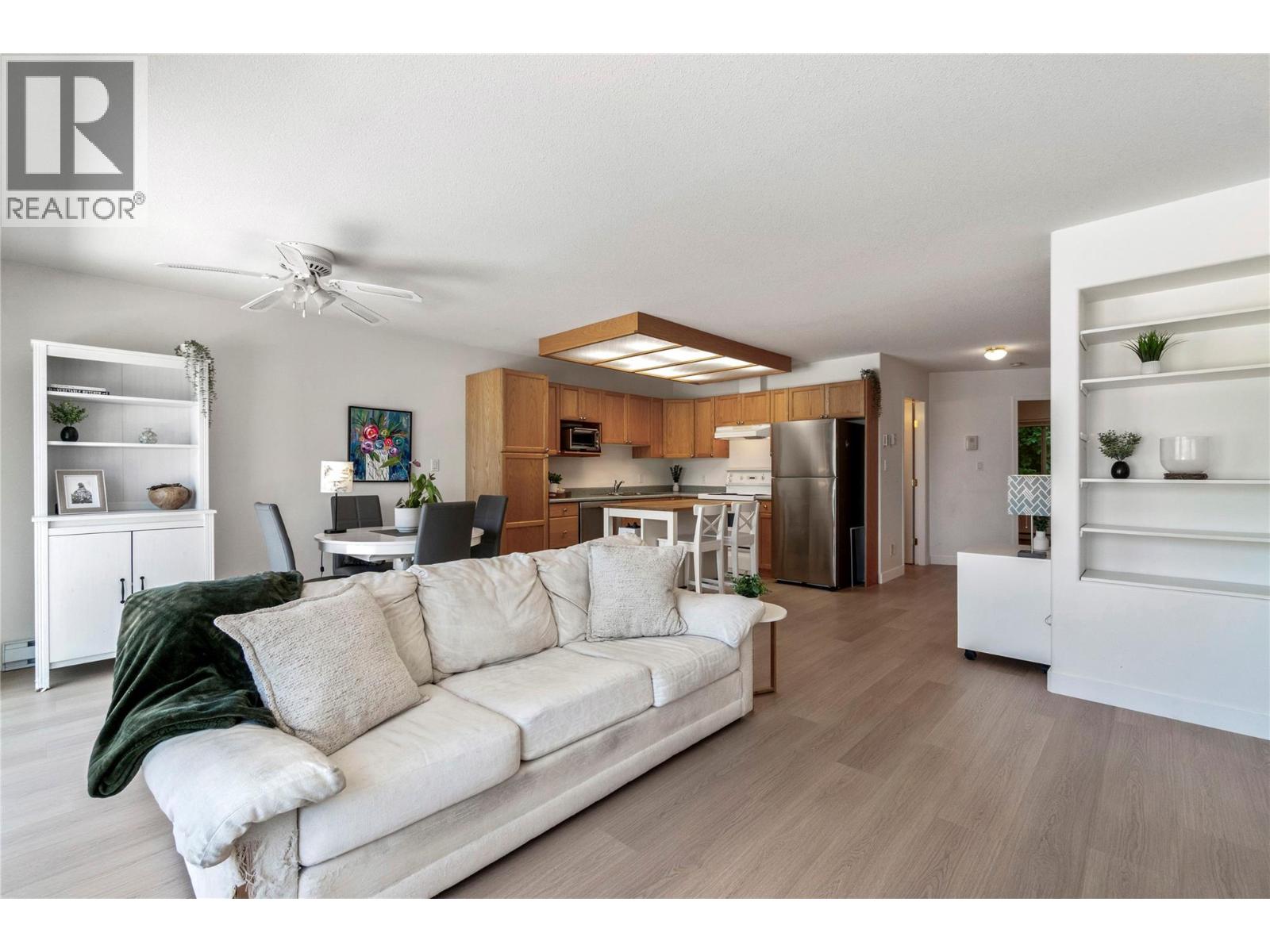 71 25 Street Se Unit# 3, Salmon Arm, British Columbia  V1E 1S2 - Photo 8 - 10389190
