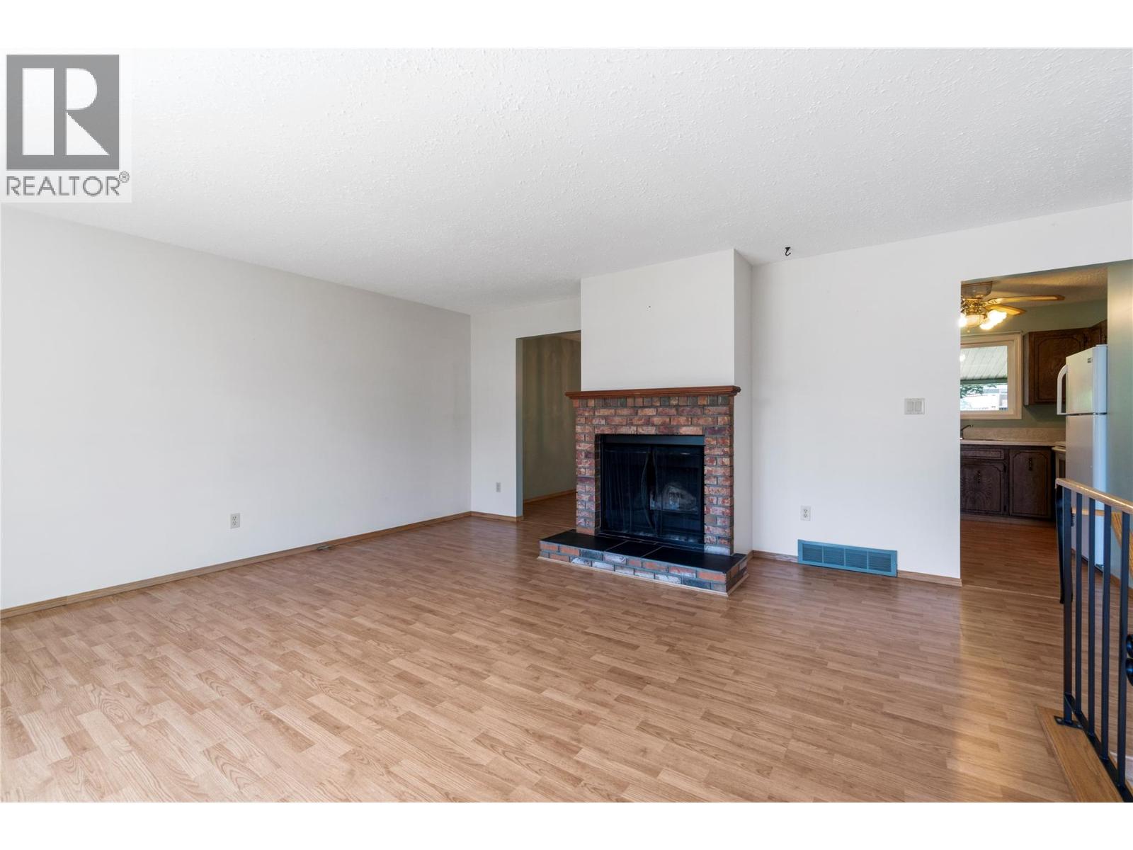 851 26 Street Se, Salmon Arm, British Columbia V1E 2H6 - Photo 11 - 10389410