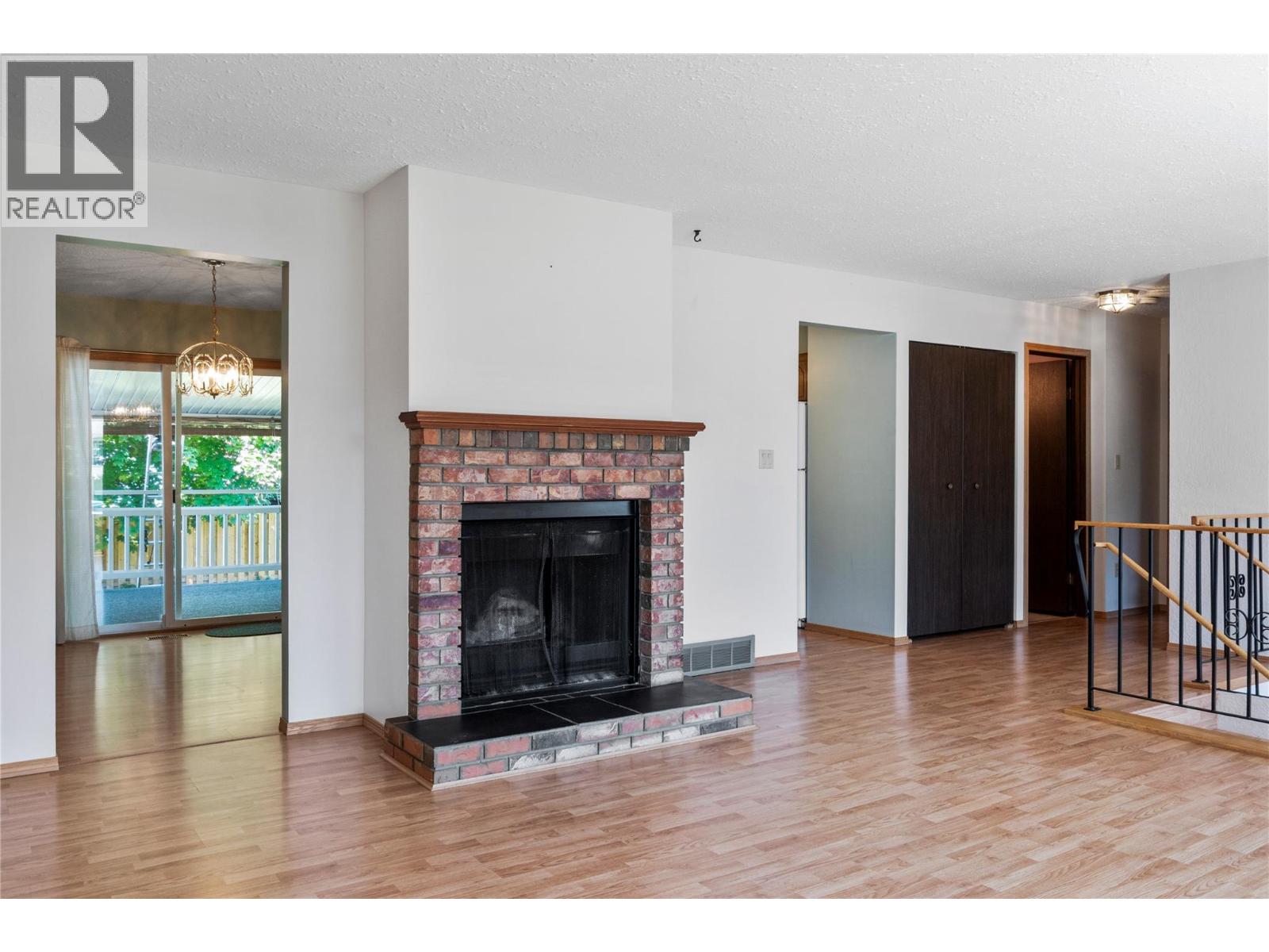 851 26 Street Se, Salmon Arm, British Columbia V1E 2H6 - Photo 13 - 10389410