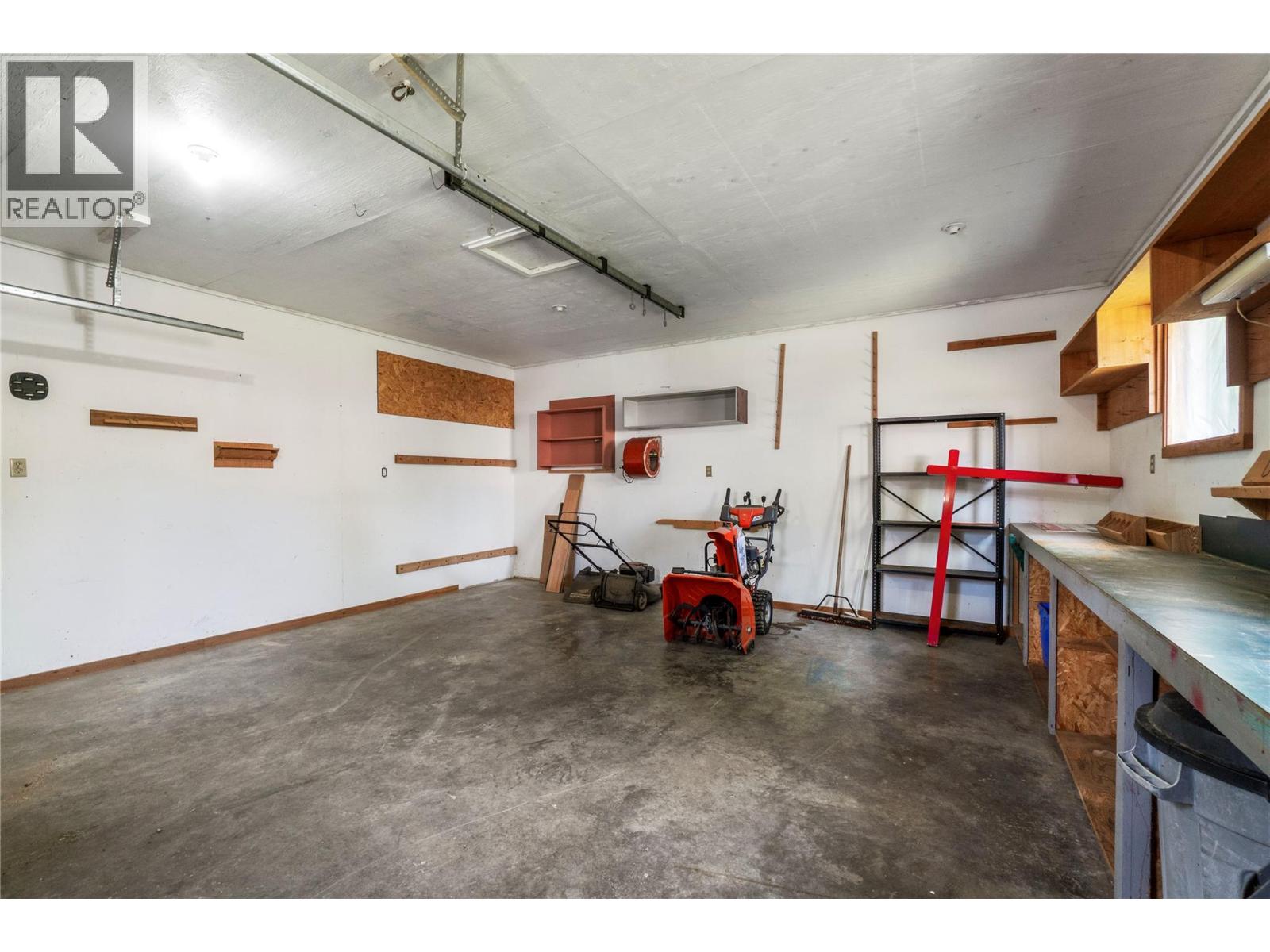 851 26 Street Se, Salmon Arm, British Columbia V1E 2H6 - Photo 30 - 10389410