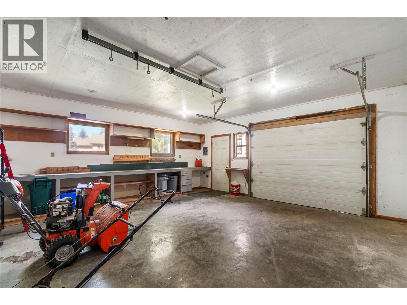 851 26 Street Se, Salmon Arm, British Columbia V1E 2H6 - Photo 31 - 10389410