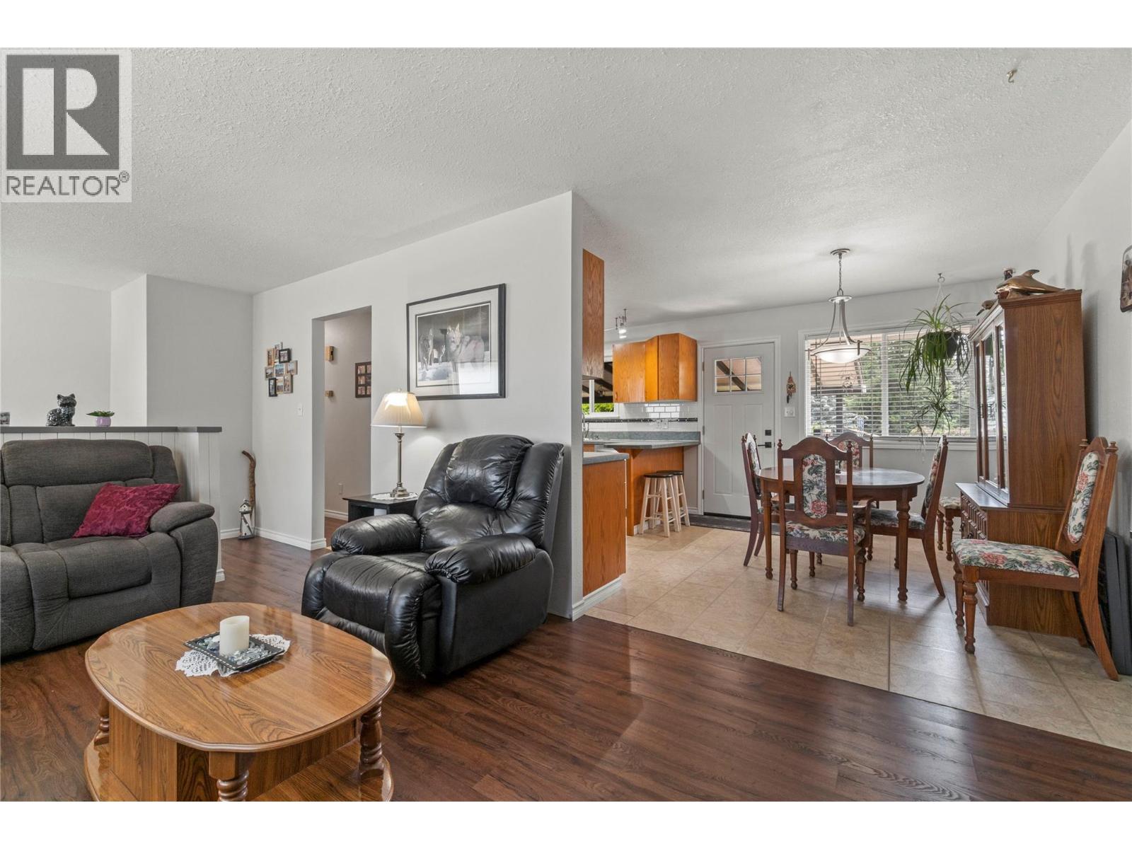 4750 71 Avenue Ne, Salmon Arm, British Columbia V0E 1K0 - Photo 6 - 10391387