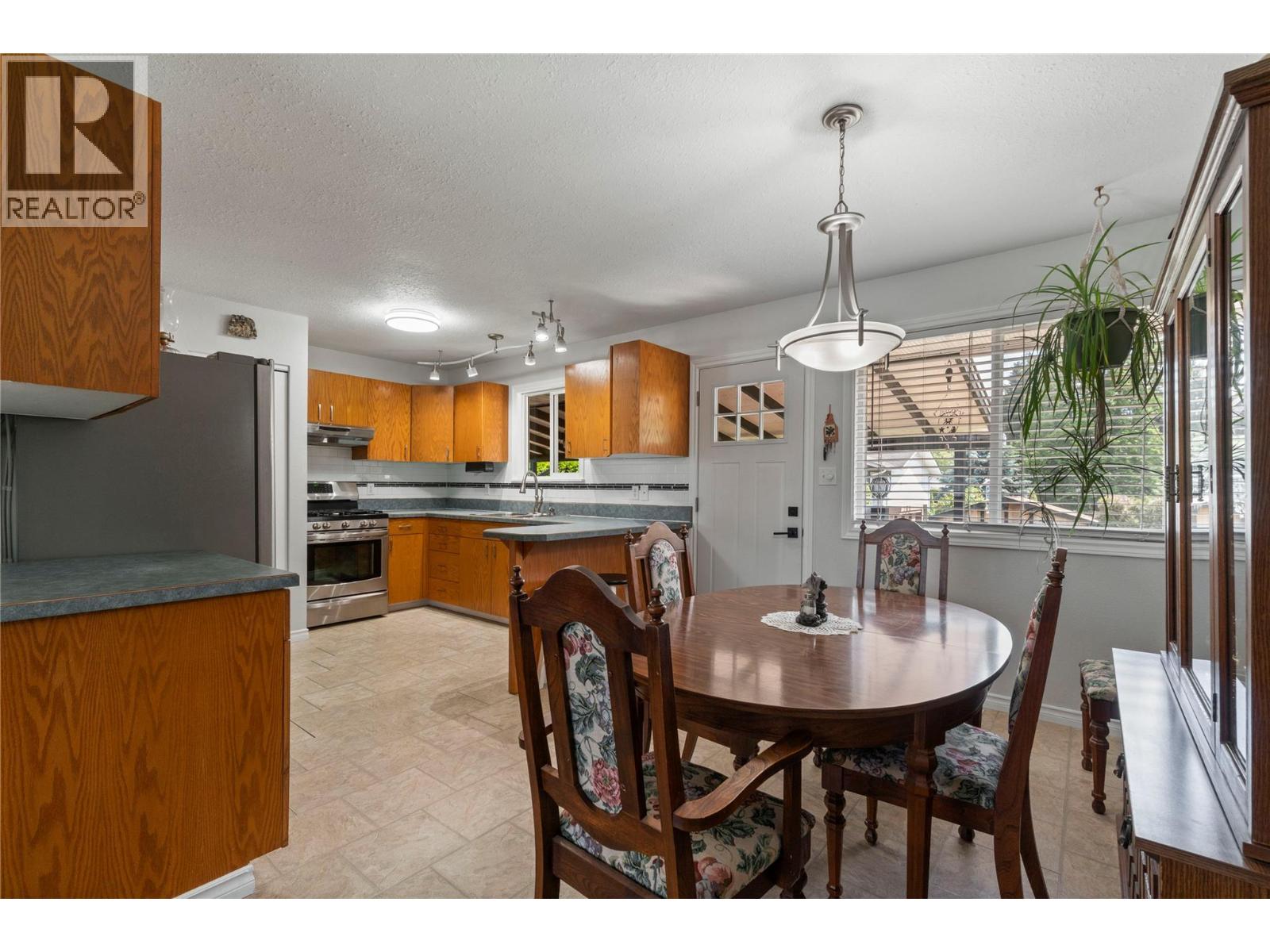 4750 71 Avenue Ne, Salmon Arm, British Columbia V0E 1K0 - Photo 7 - 10391387