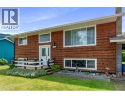 <div class="price">$609,000</div> 4750 71 Avenue Ne<br>Salmon Arm, British Columbia<br><div class='bed_bath'>4 Bed | 2 Bath</div>