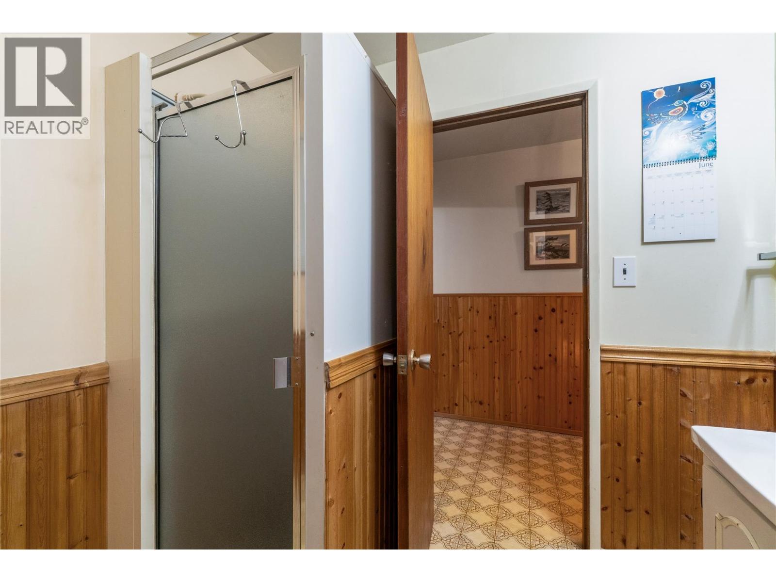 1730 36 Street Ne, Salmon Arm, British Columbia V1E 2Z1 - Photo 19 - 10392172