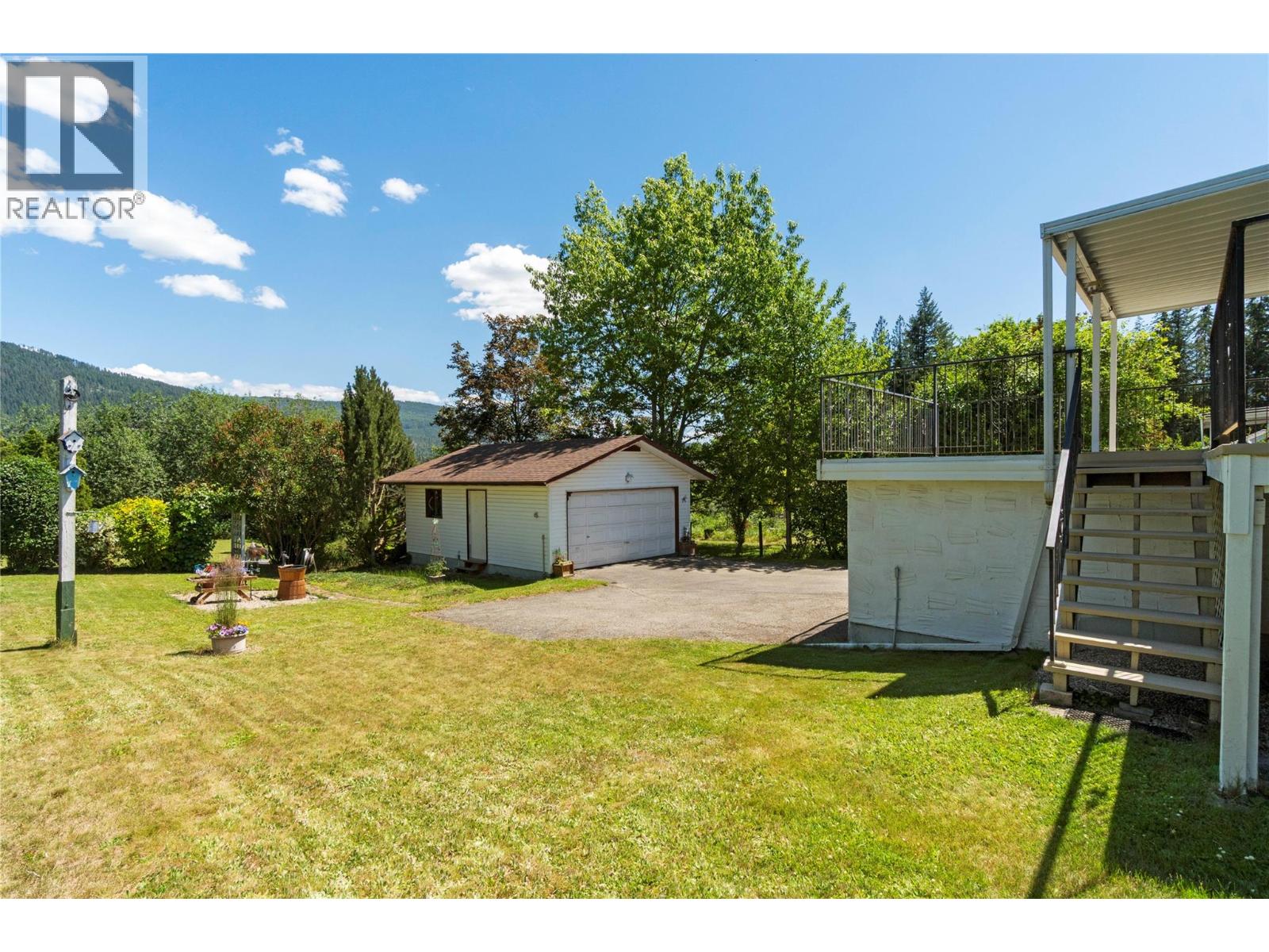 1730 36 Street Ne, Salmon Arm, British Columbia V1E 2Z1 - Photo 34 - 10392172