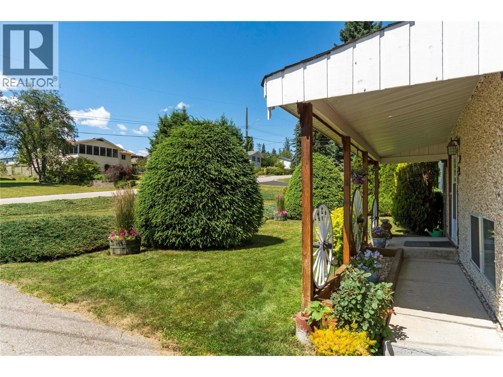 1730 36 Street Ne, Salmon Arm, British Columbia V1E 2Z1 - Photo 37 - 10392172