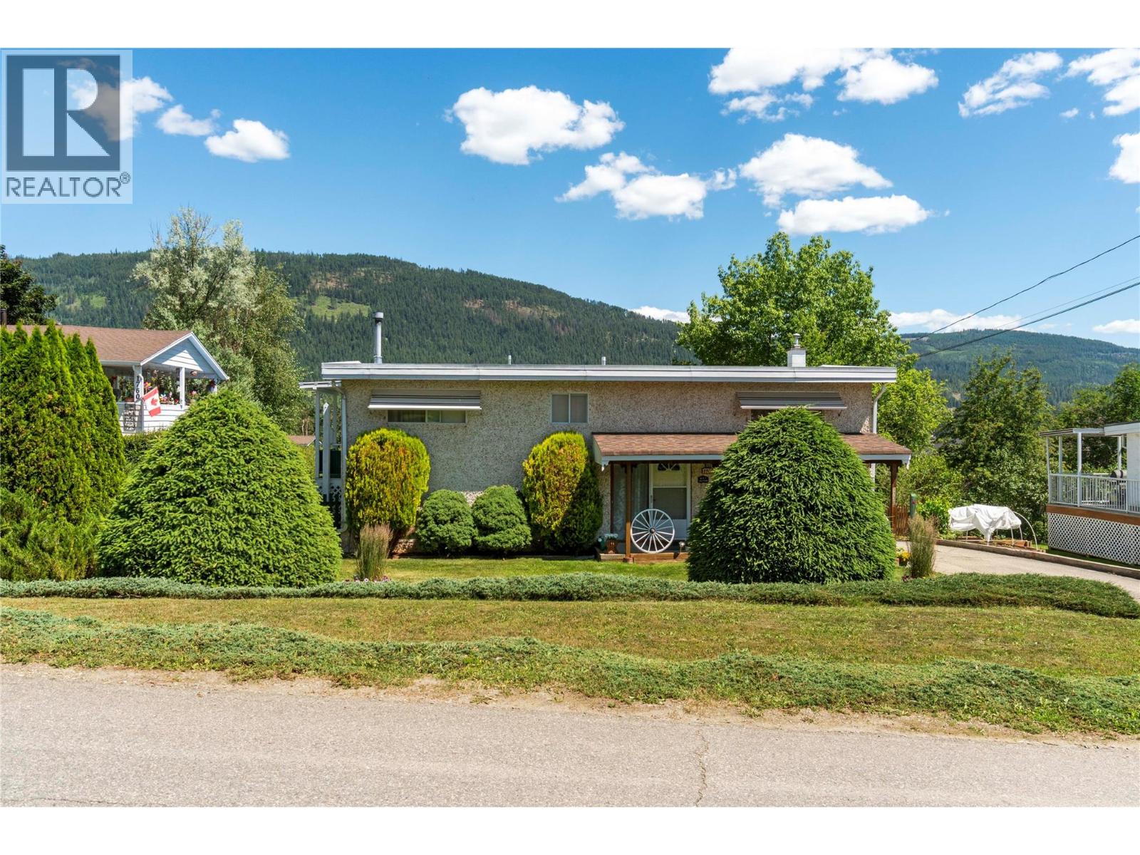 1730 36 Street Ne, Salmon Arm, British Columbia V1E 2Z1 - Photo 38 - 10392172
