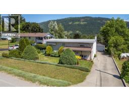 <div class="price">$659,000</div> 1730 36 Street Ne<br>Salmon Arm, British Columbia<br><div class='bed_bath'>3 Bed | 2 Bath</div>