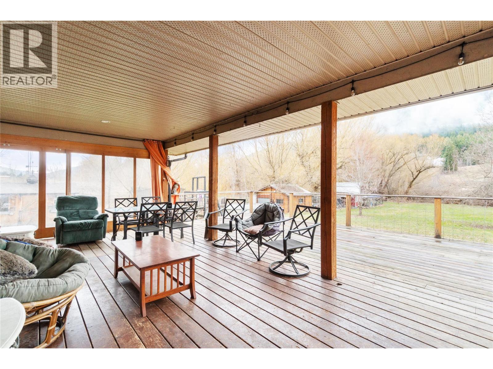 3960 50 Street Ne, Salmon Arm, British Columbia V1E 1Y5 - Photo 30 - 10395012